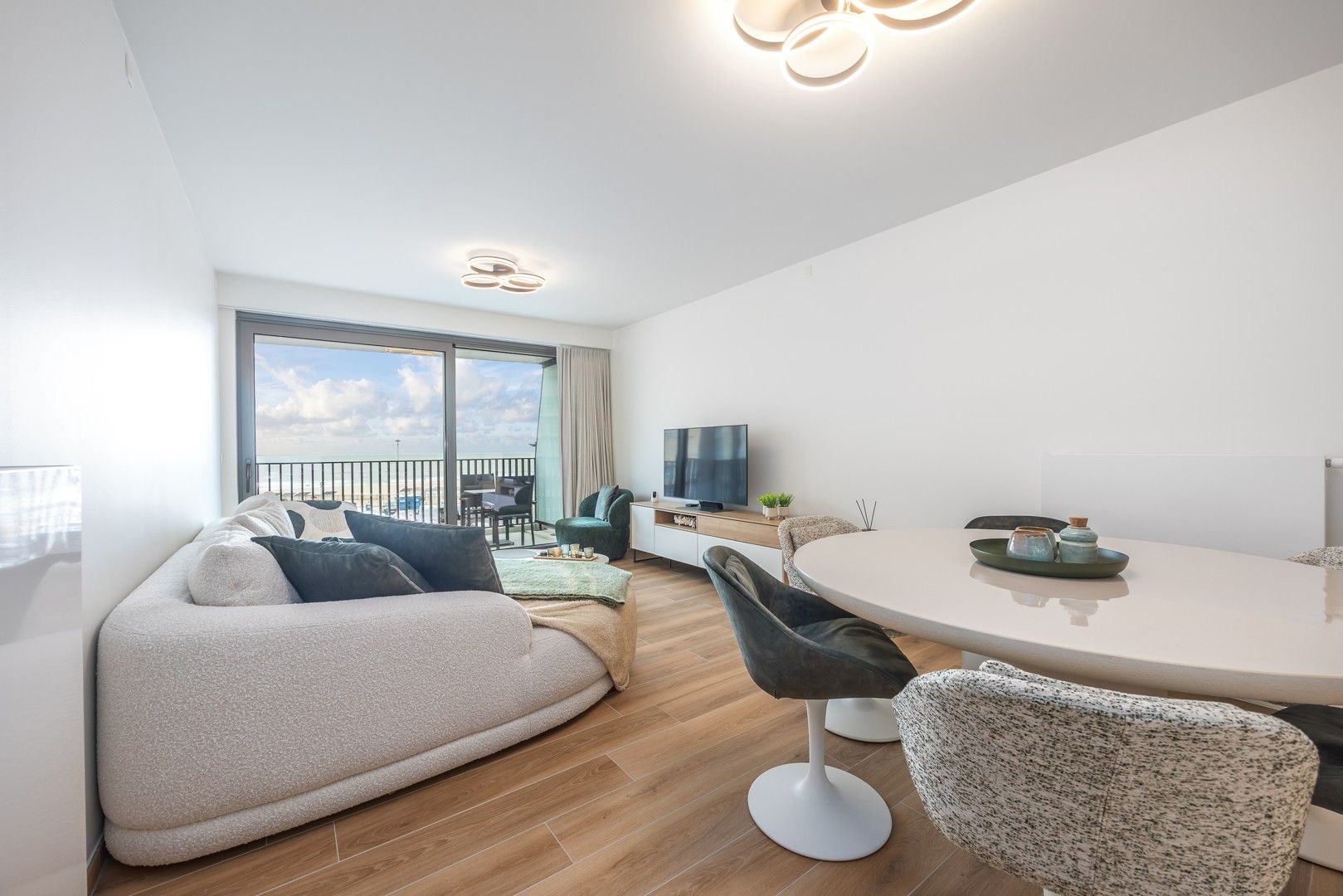Appartement te koop foto {{pictureIndex}}