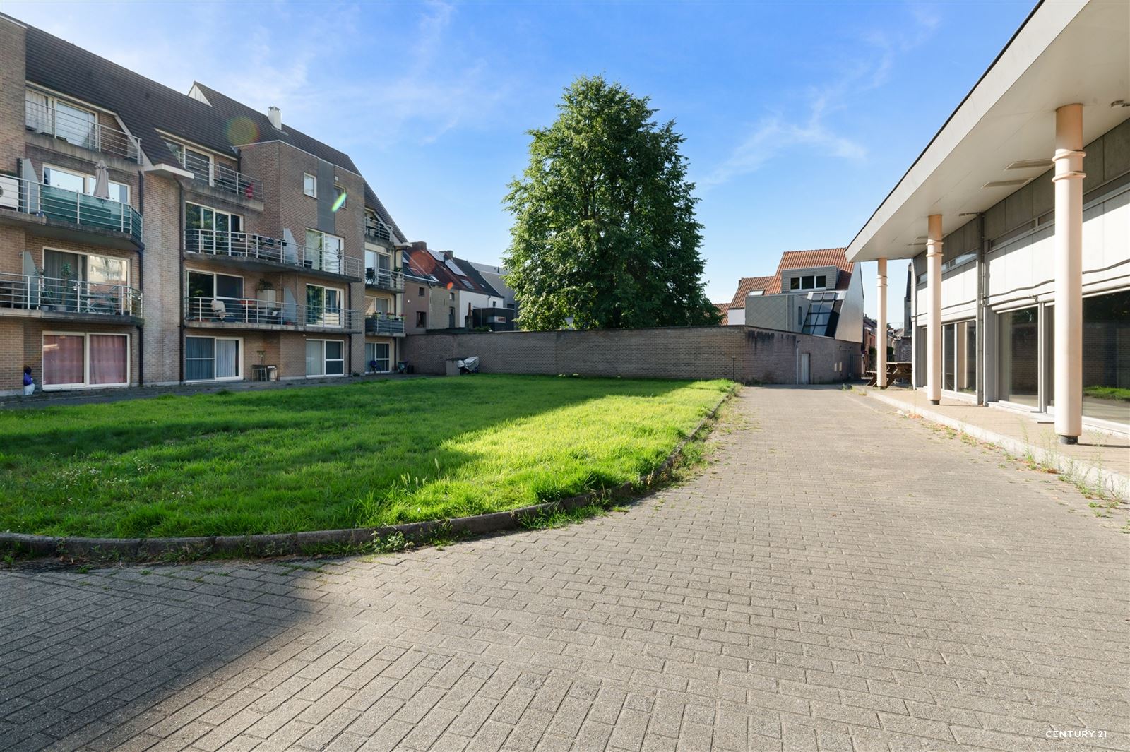 Lichtrijk en instapklaar appartement op toplocatie in Gent! foto 19
