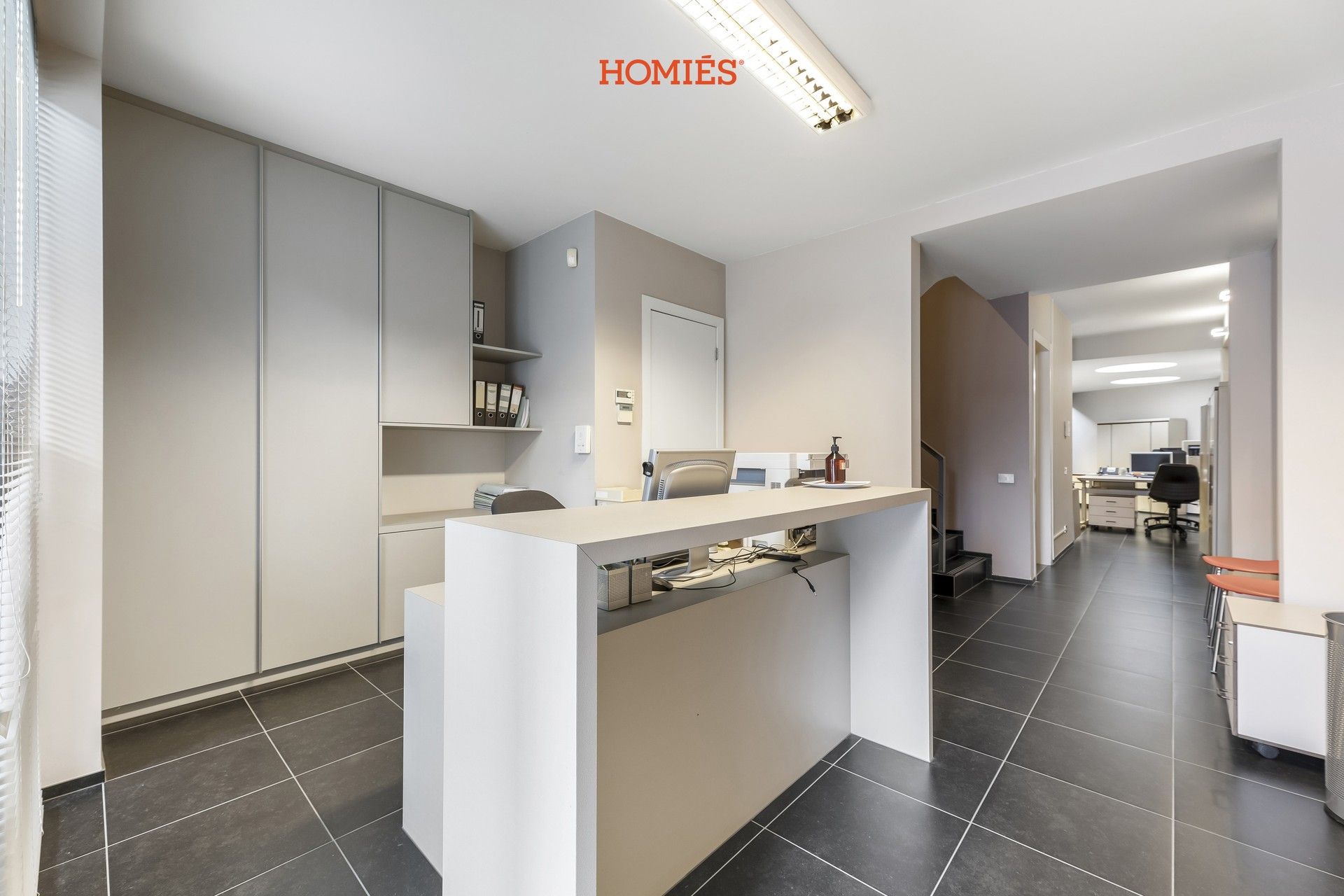 Opbrengsteigendom: Ruim kantoor + duplexappartement foto 3