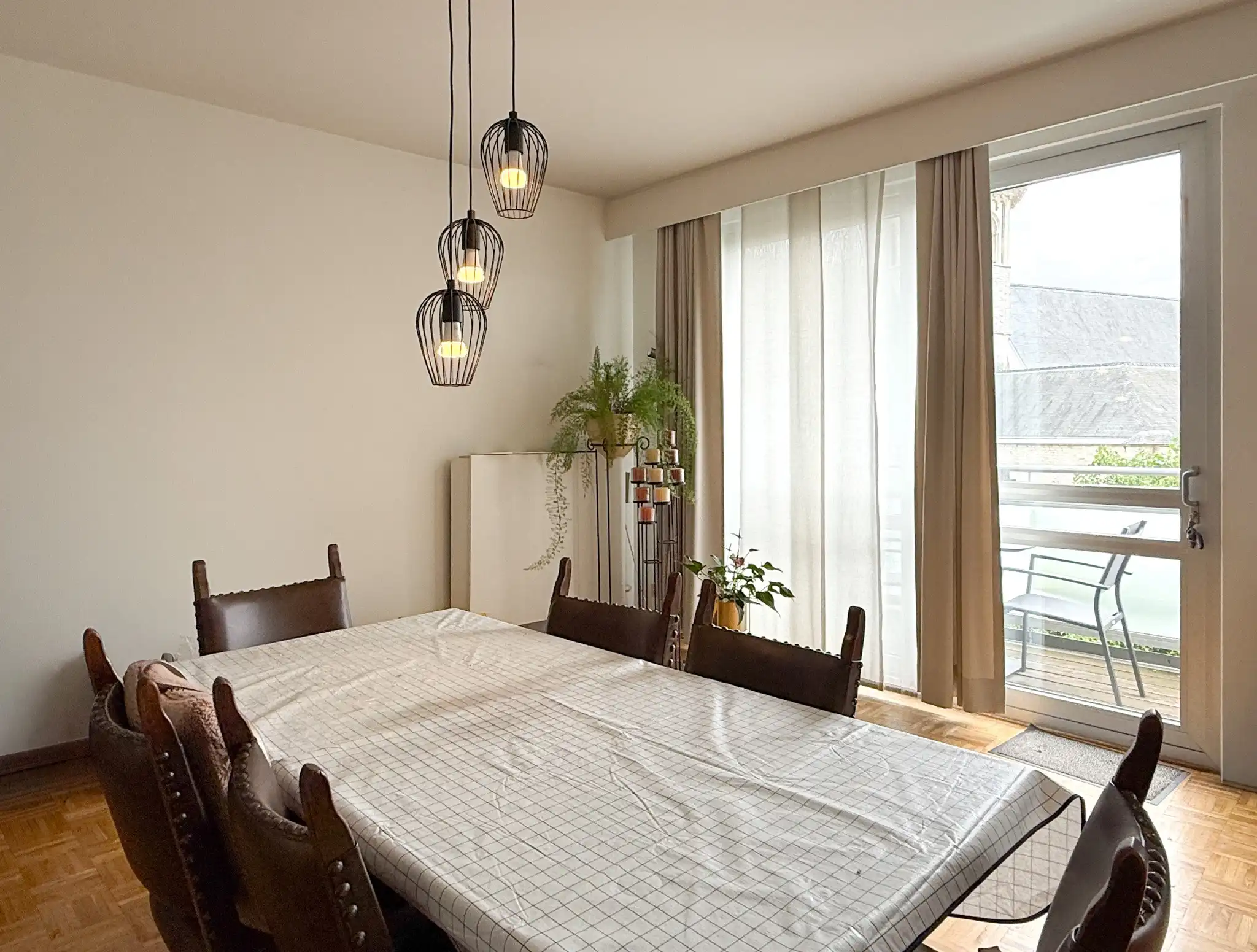 Prachtig appartement in centrum Beveren met zicht over de Markt foto 4