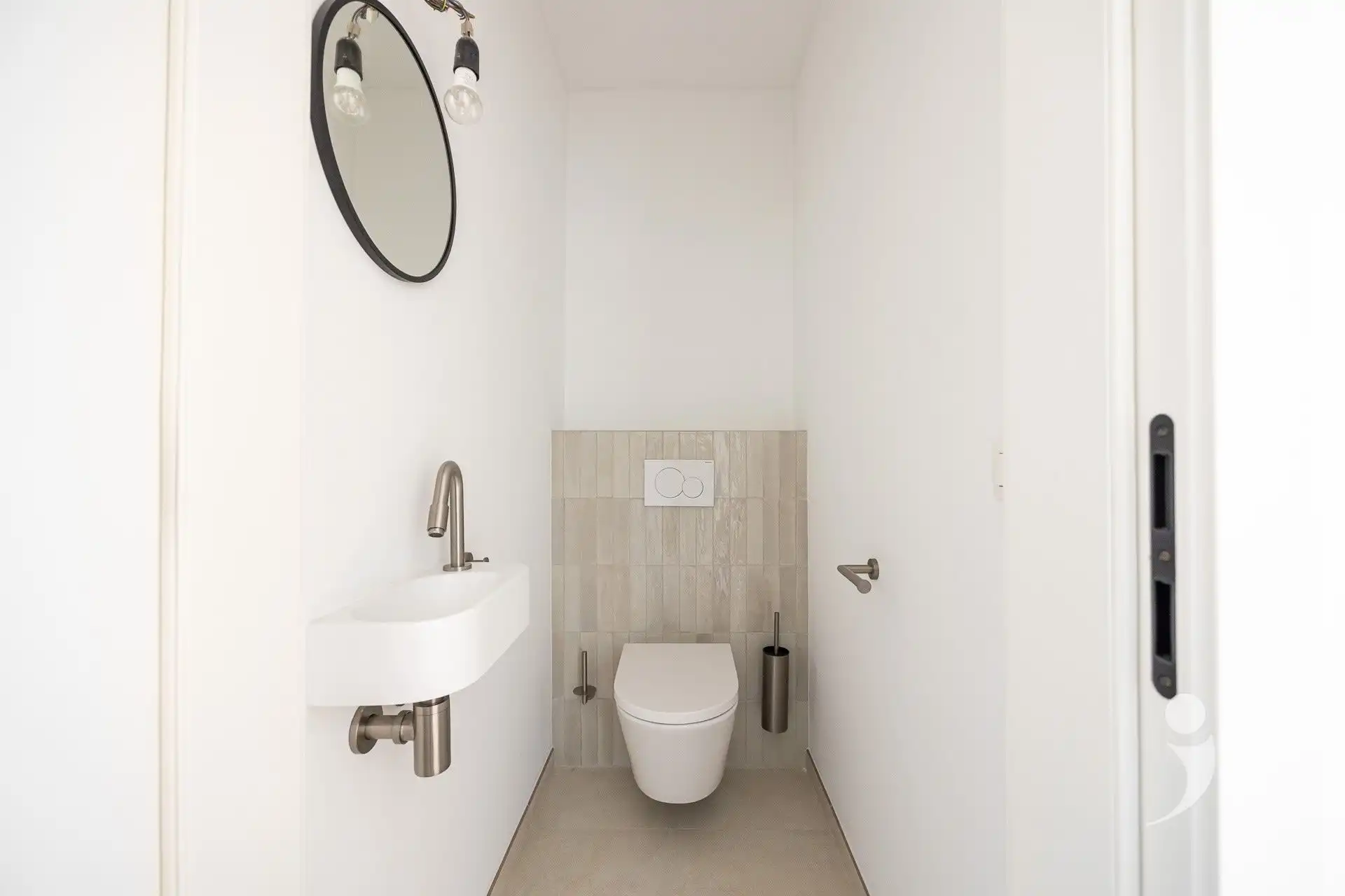 Ruime nieuwbouwwoning met prachtige tuin! foto 22