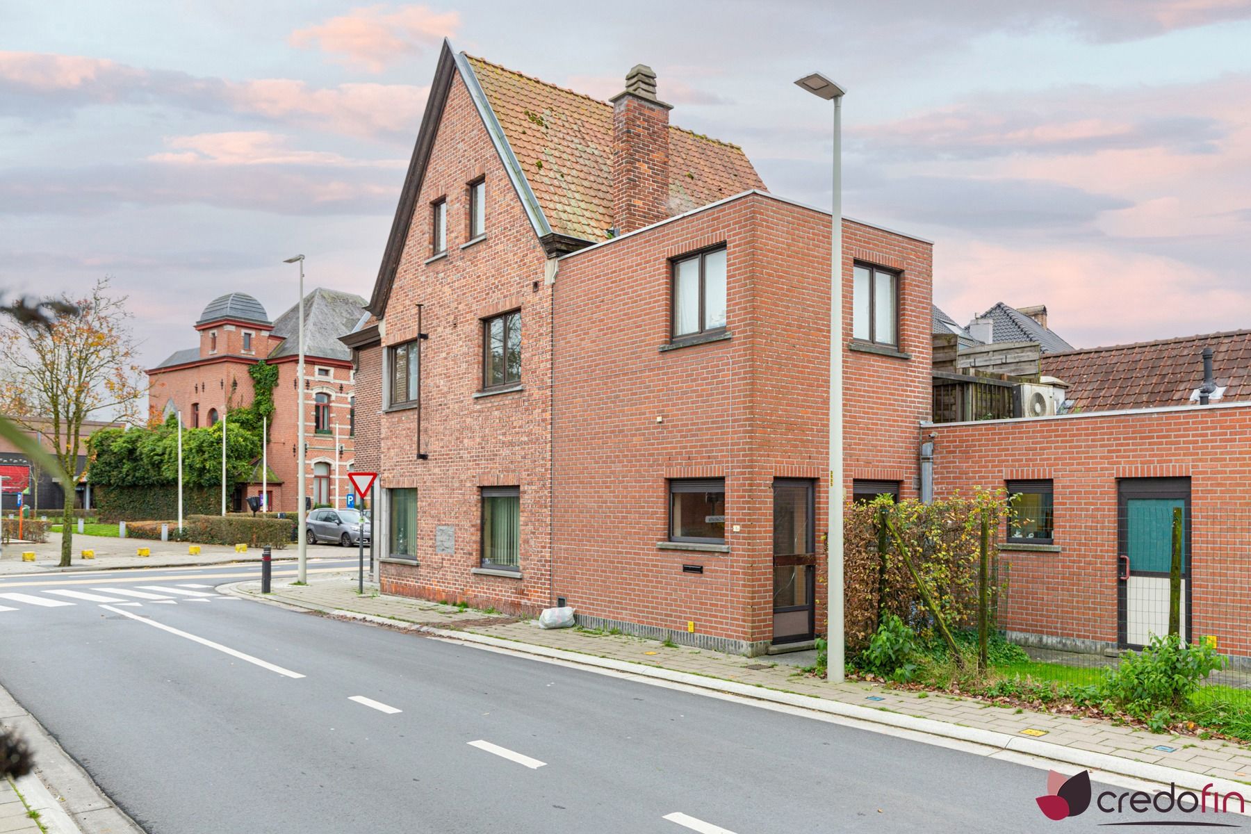 Handelszaak met duplex appartement in centrum Sleidinge foto 19