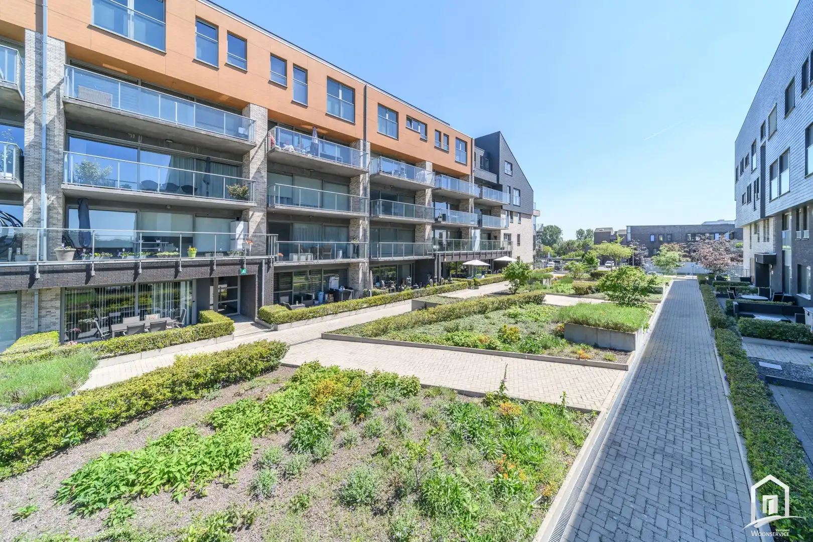 Zeer gunstig en centraal gelegen appartement in hartje Ninove foto 3