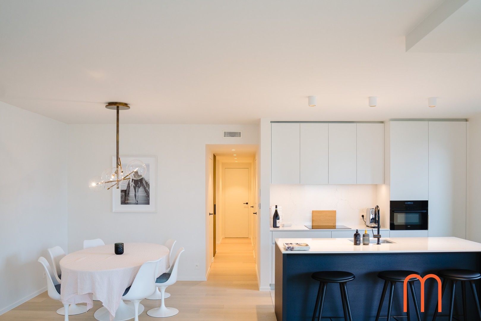 Luxueus afgewerkt appartement met frontaal terras – Residentie Ensor Tower II, Oosteroever Oostende. foto 12