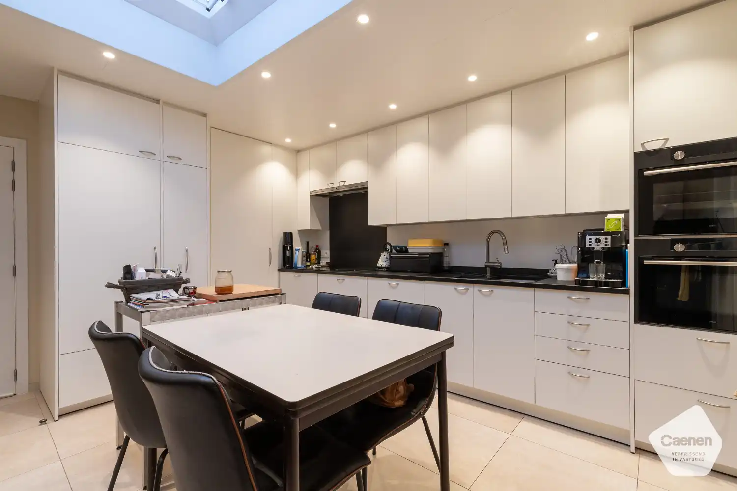 Instapklare woning, gelegen in een rustige omgeving met een centrale en vlot bereikbare ligging foto 8