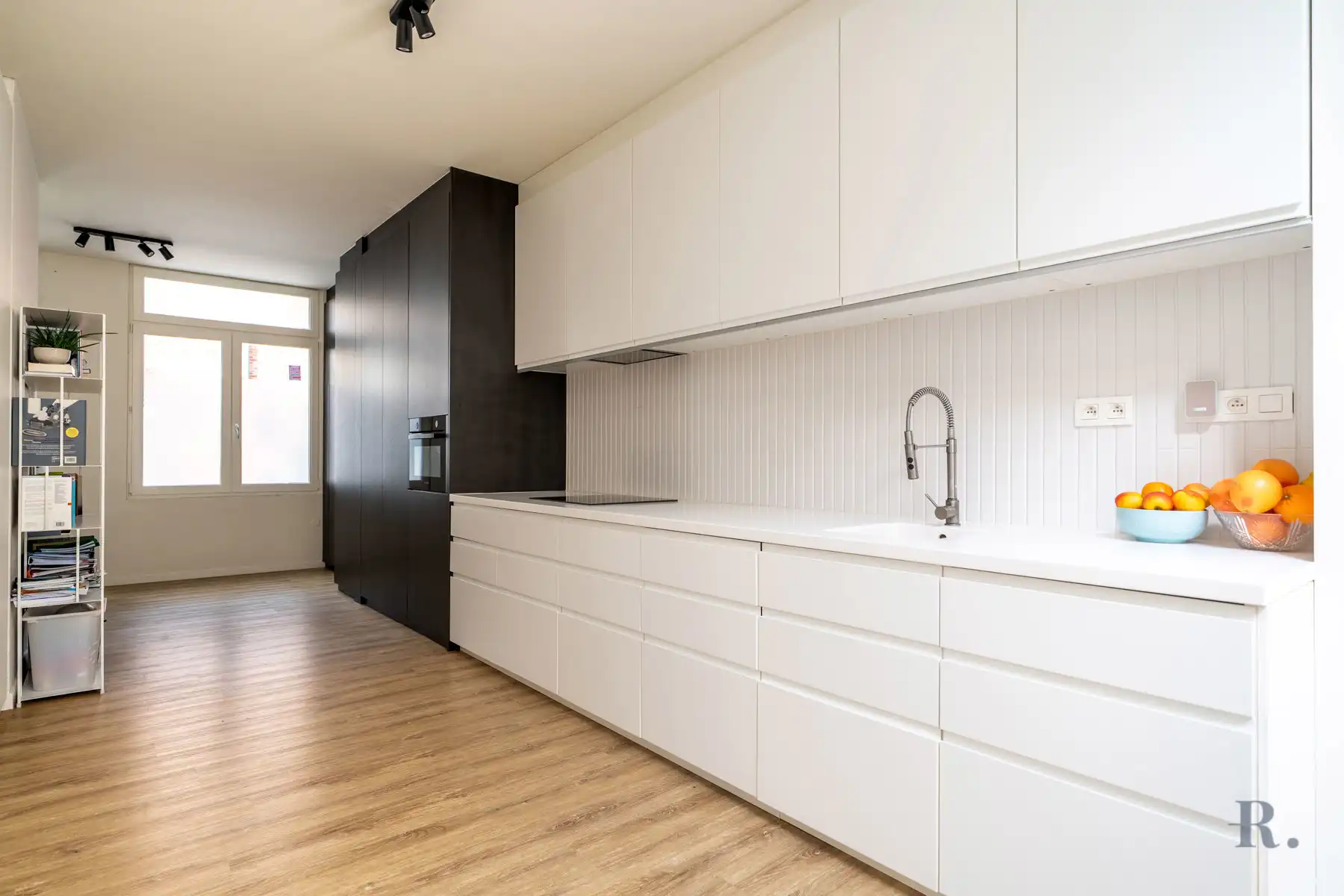 Instapklare stadswoning op toplocatie! foto 4