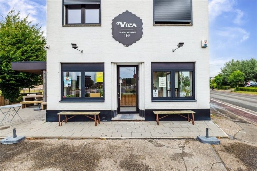 INTERESSANTE OPBRENGSTEIGENDOM MET HANDELSRUIMTE EN APPARTEMENT foto 7