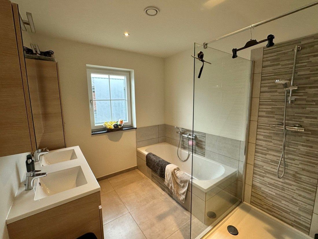 Recente woning in pastorijstijl op een rustige, groene locatie foto 16