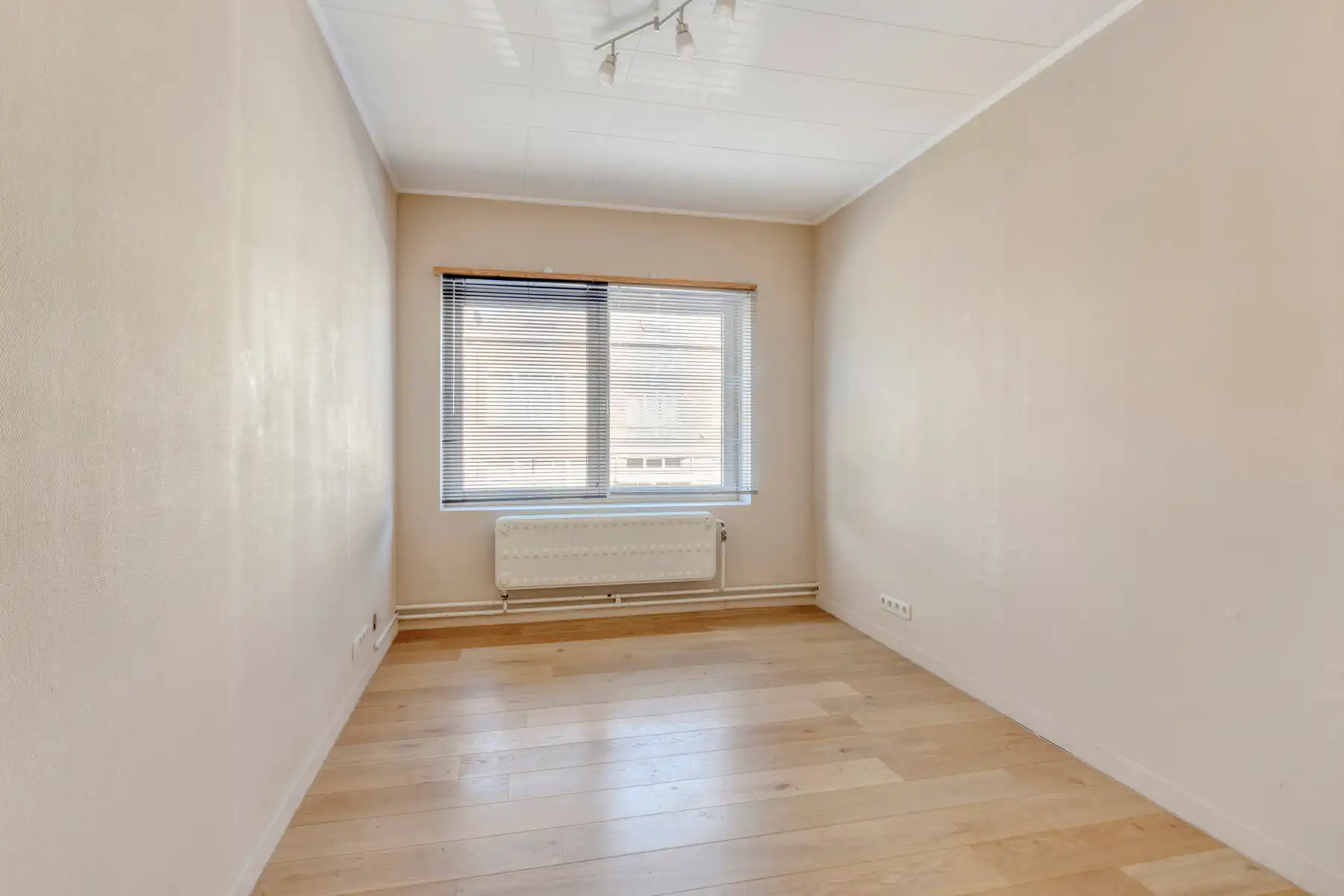 Ruim appartement nabij centrum Merchtem foto 19