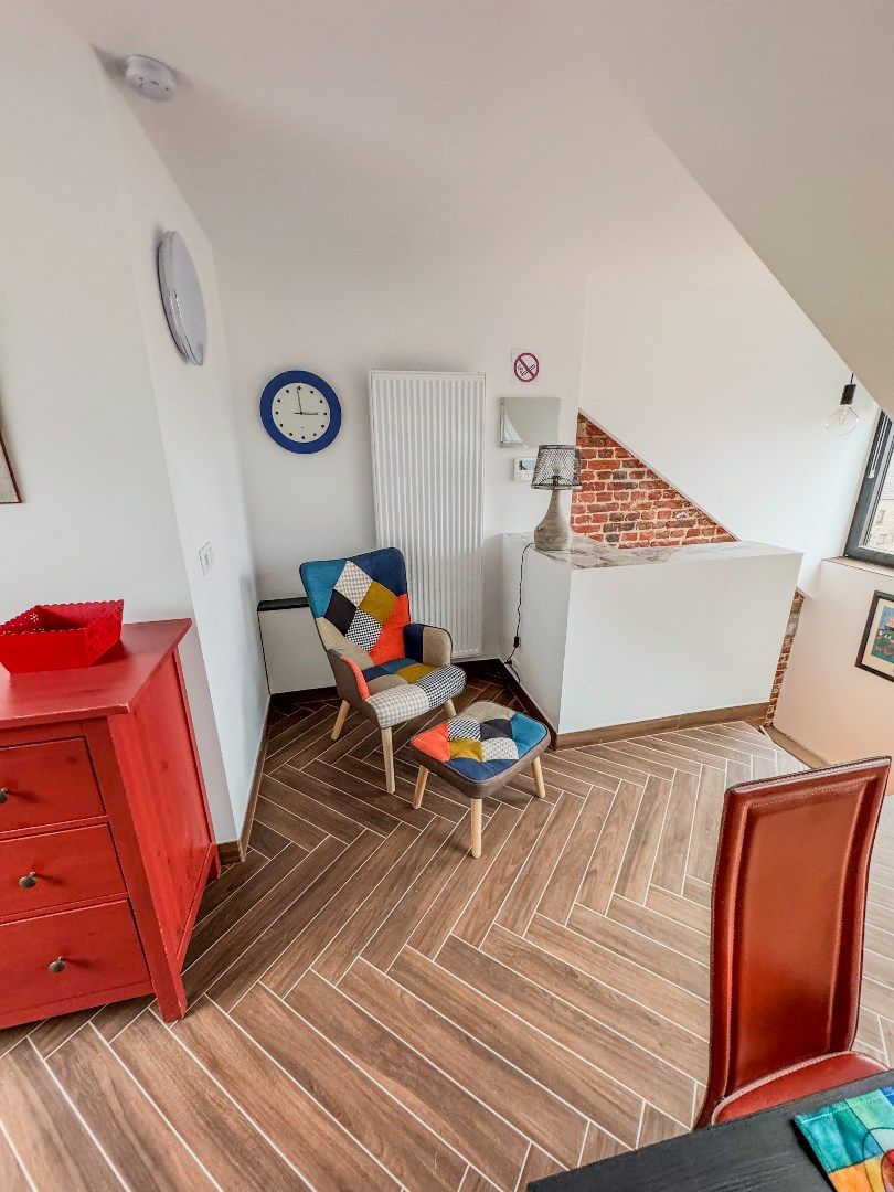Gerenoveerde & bemeubelde studio te huur in centrum Leuven foto 5