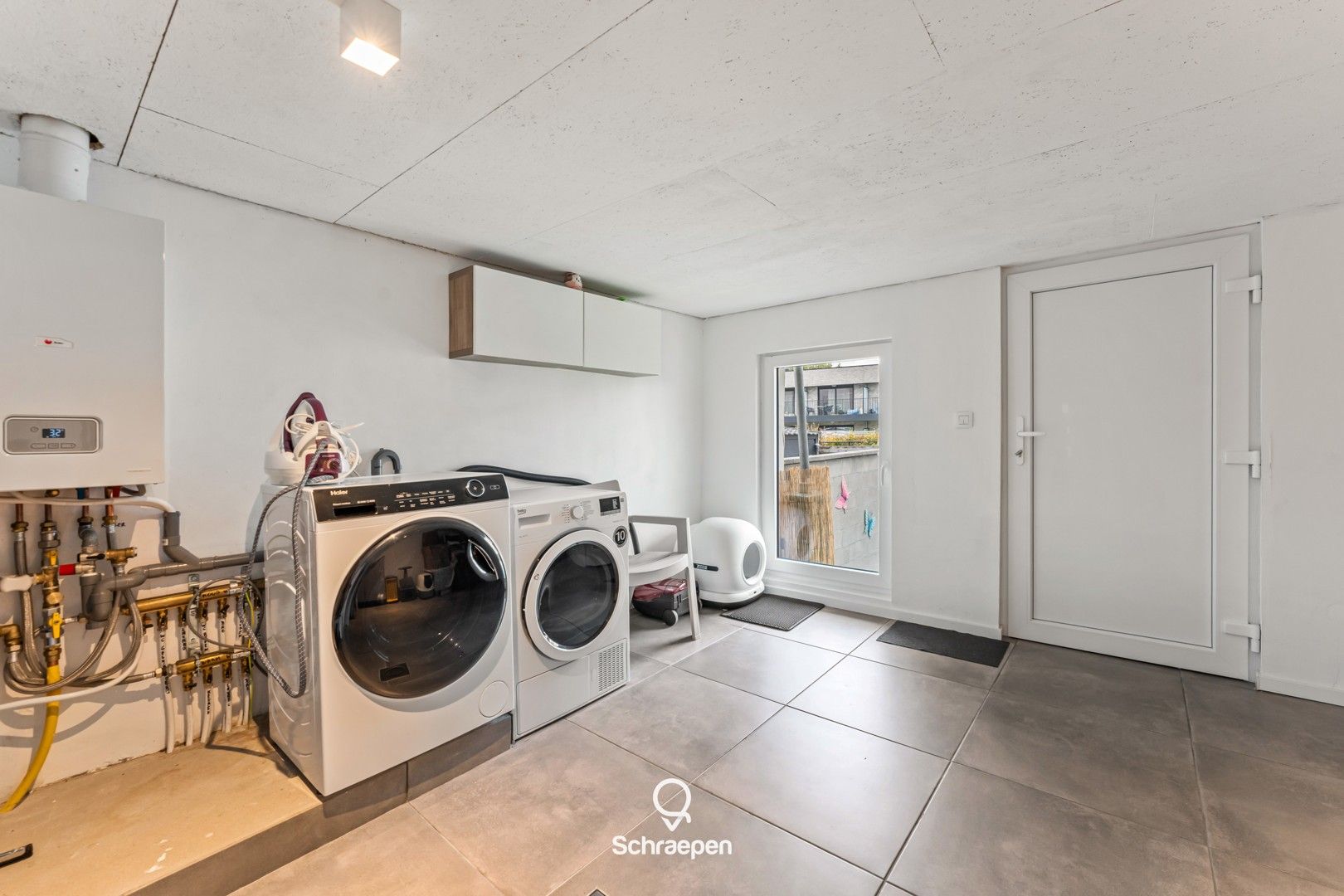 Charmante rijwoning met 2 slpks én stadstuintje nabij Genk-Centrum! foto 21