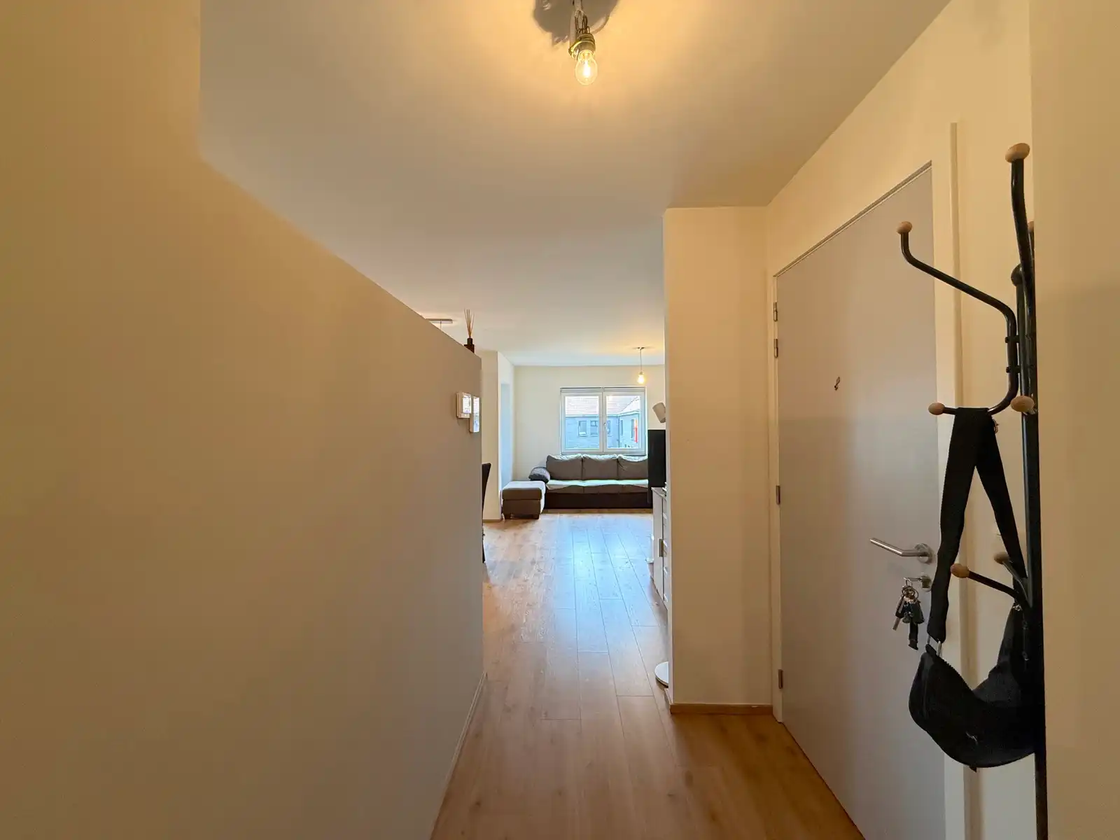 Recent appartement (1ste V.) met 2 slaapkamers en terras  foto 10