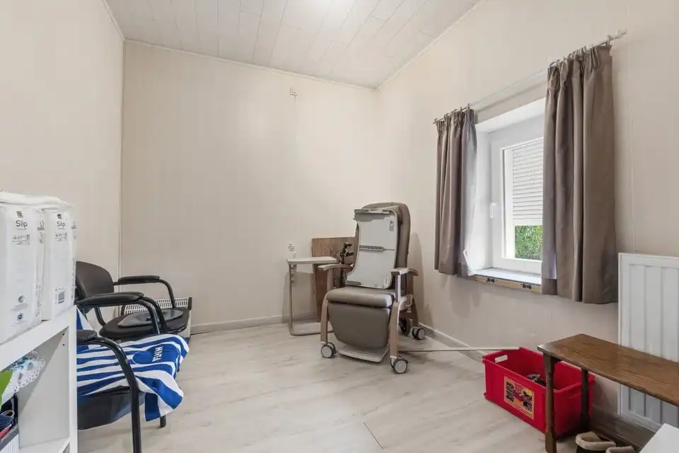 OP TE FRISSEN WOONST MET VEEL POTENTIEEL IN ORSMAAL foto 13