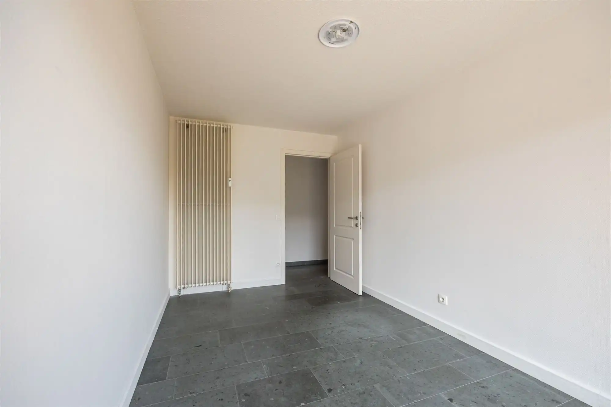 Recent gerenoveerd appartement met 3 slpkms foto 22