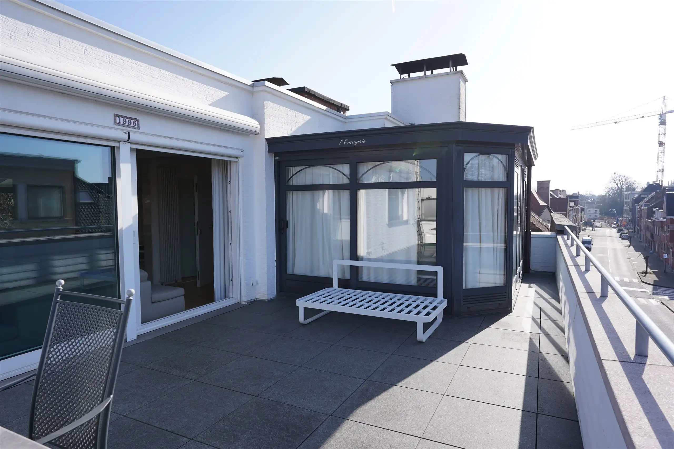 Elegant dakappartement met groot terras en garage! foto 3