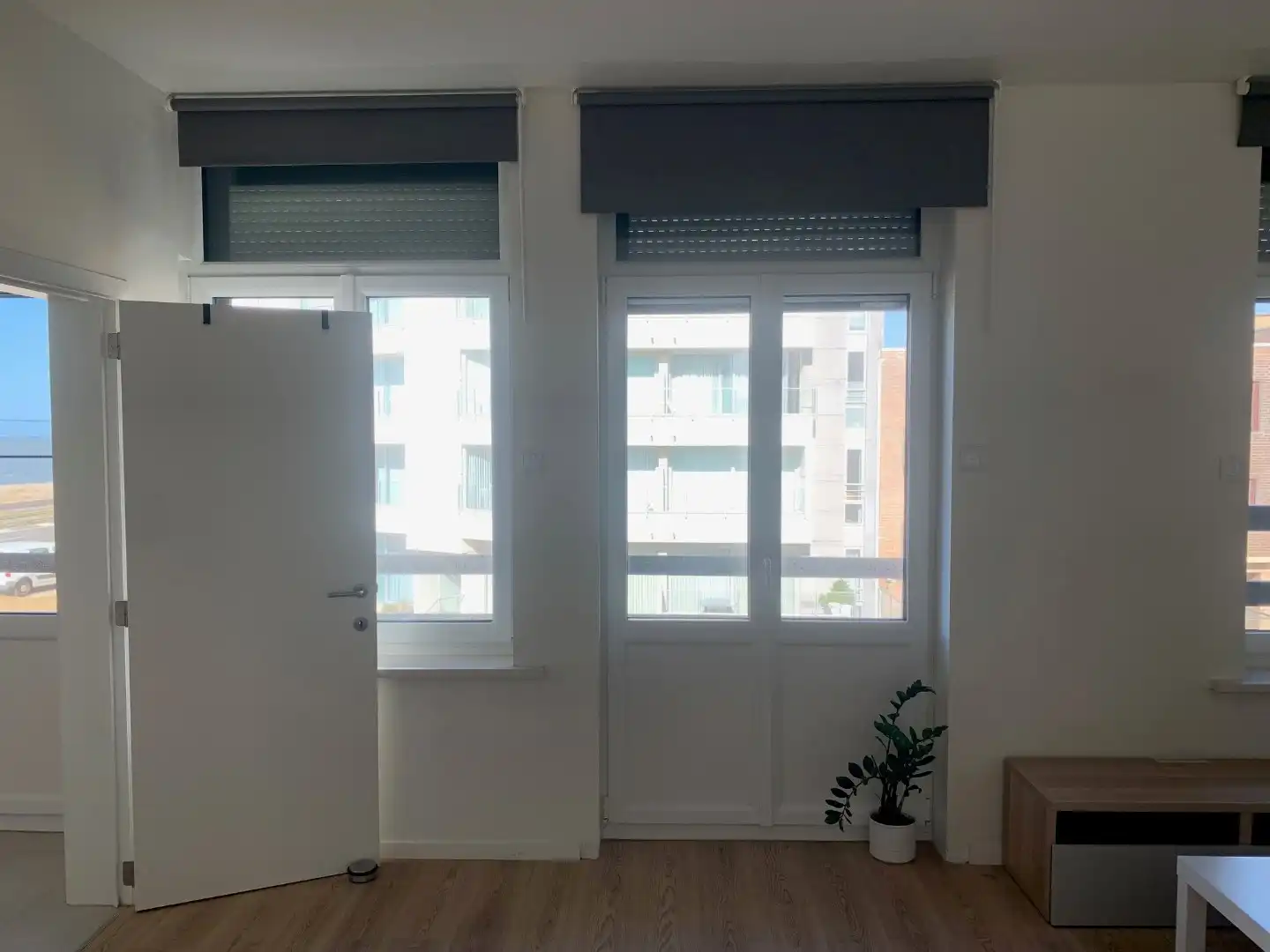 Lichtrijk, hip appartement met 1 slaapkamer, vlak aan zee in Raversijde foto 6