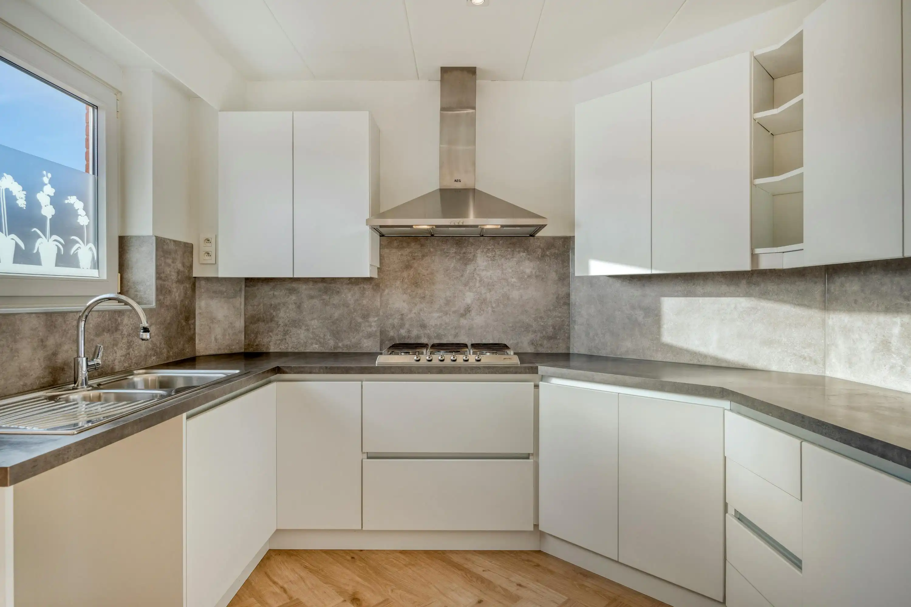 Instapklaar huis met 3 slaapkamers te koop in Kapellen! foto 12