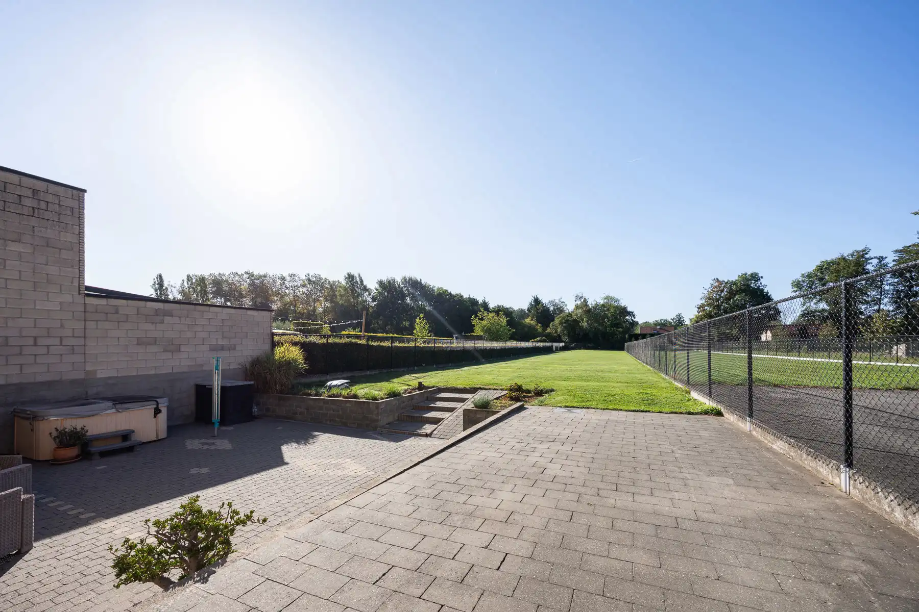 Ruime energiezuinige woning met 6 SLPK's en diepe tuin foto 24