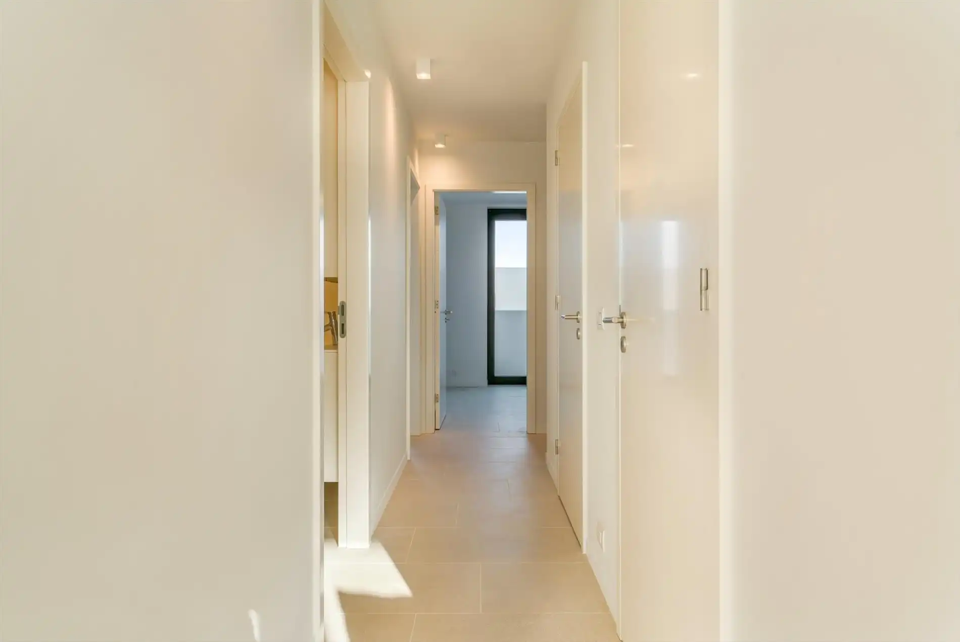 3-slaapkamerappartement met high-end afwerking  foto 8