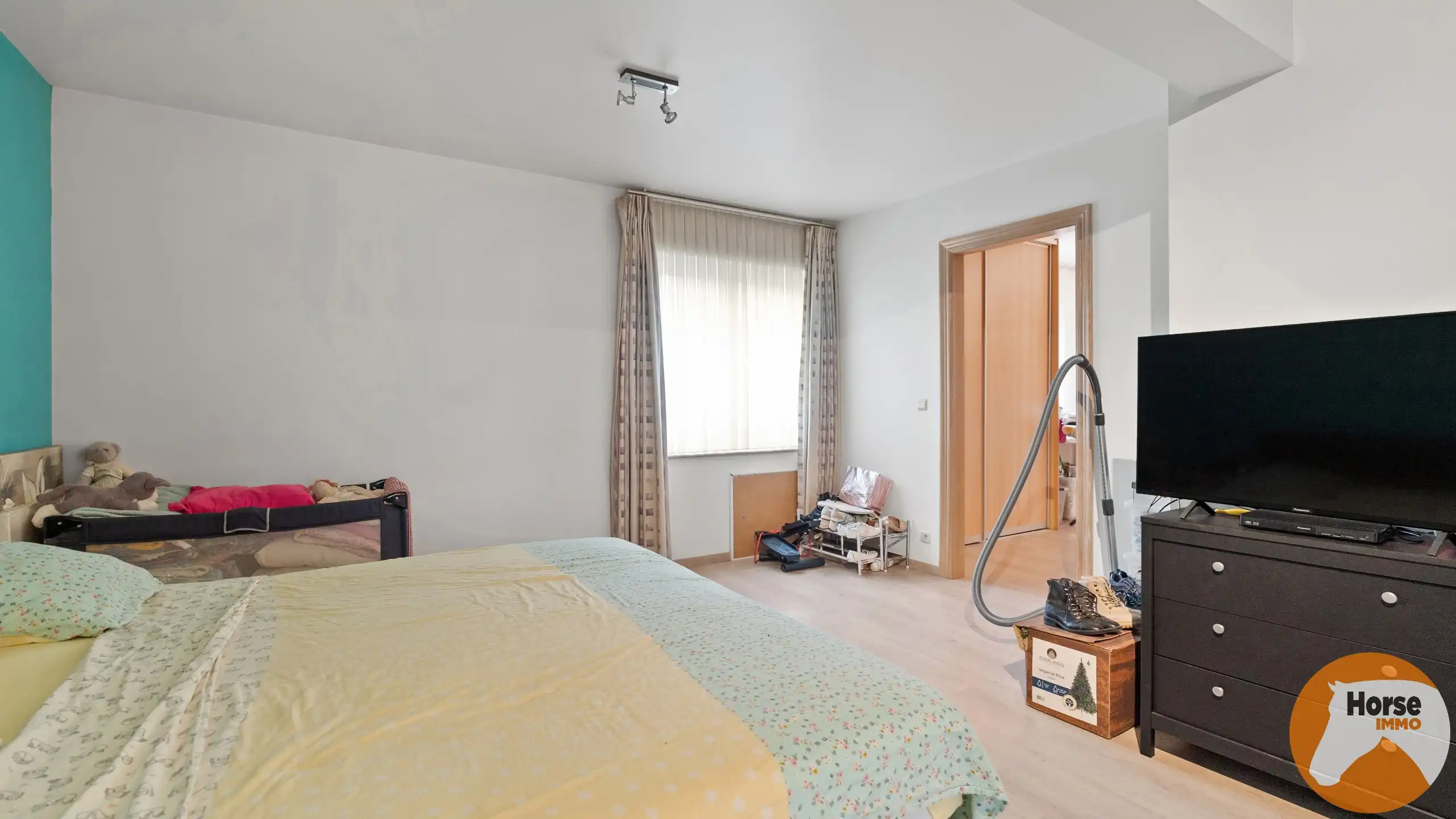 TOLLEMBEEK - Prachtige woning met 3 loodsen op +-2,9ha. foto 20