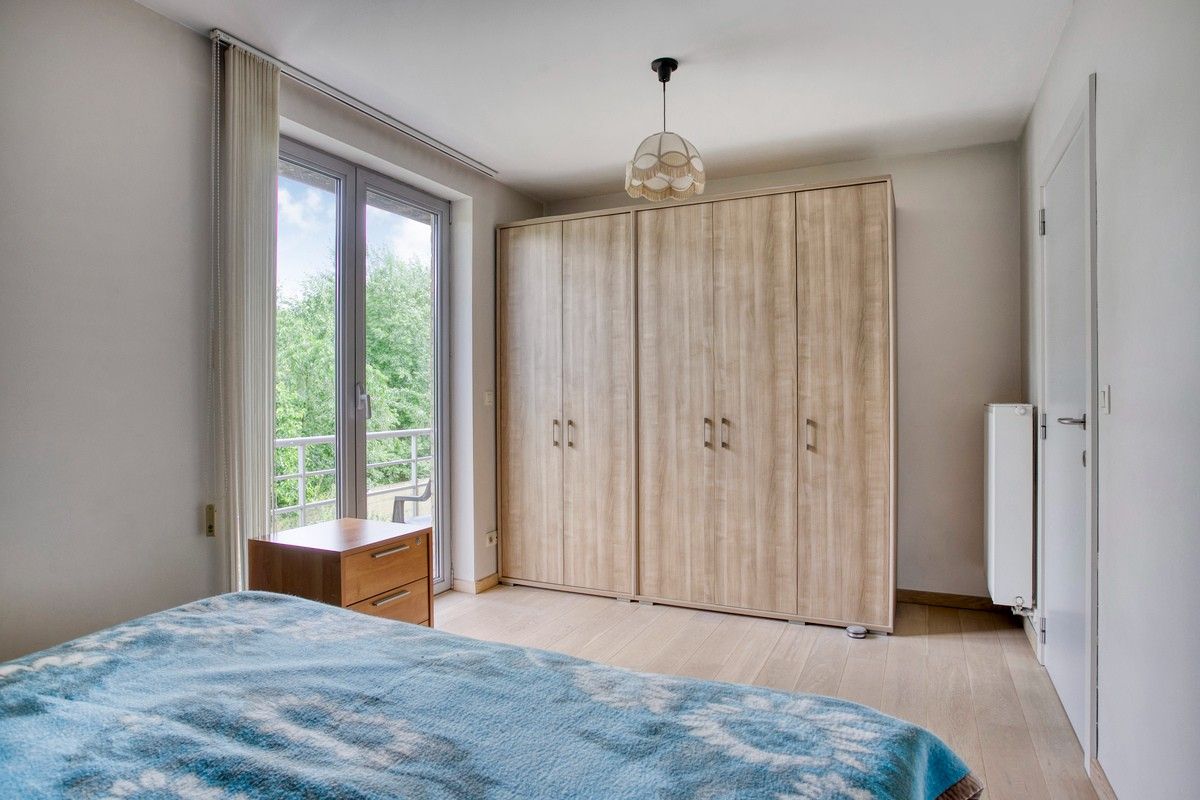 Hedendaags en perfect onderhouden appartement met twee slaapkamers en twee terrassen foto 10