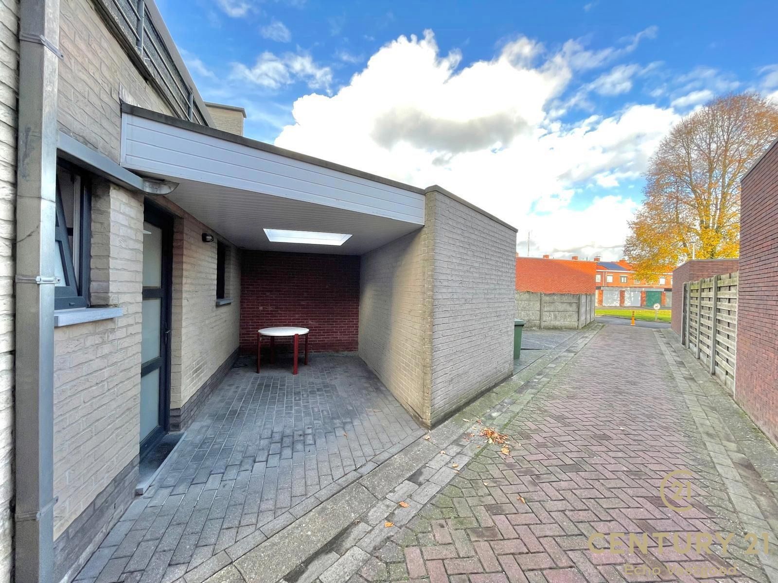 Rustig gelegen Gelijkvloers Appartement met terras foto 14