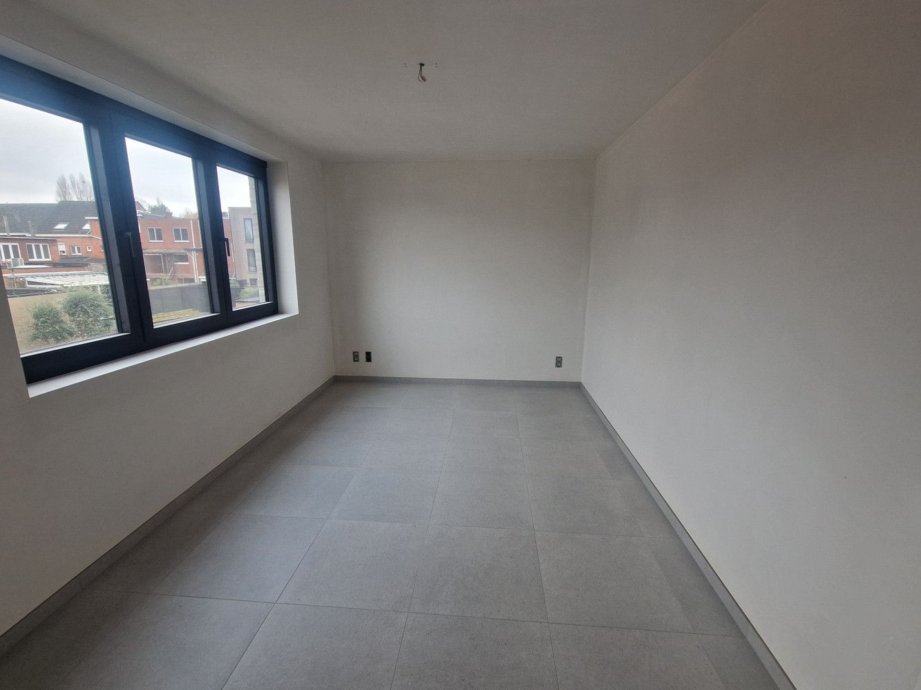 Rustig Gelegen Nieuwbouw Woning 3 Slpk + Garage(s) foto 6