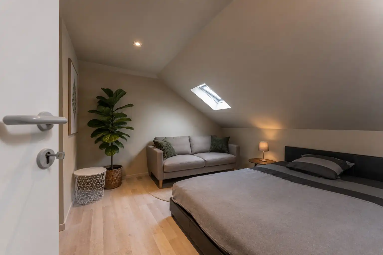 Stijlvolle alleenstaande villa op een uitzonderlijke ligging vlak bij de zee foto 13