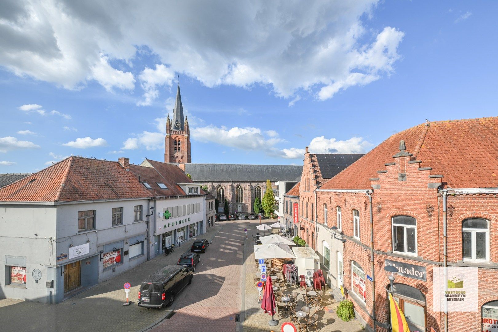 Instapklaar 2 slaapkamer appartement mét garagebox in centrum Wingene foto 15