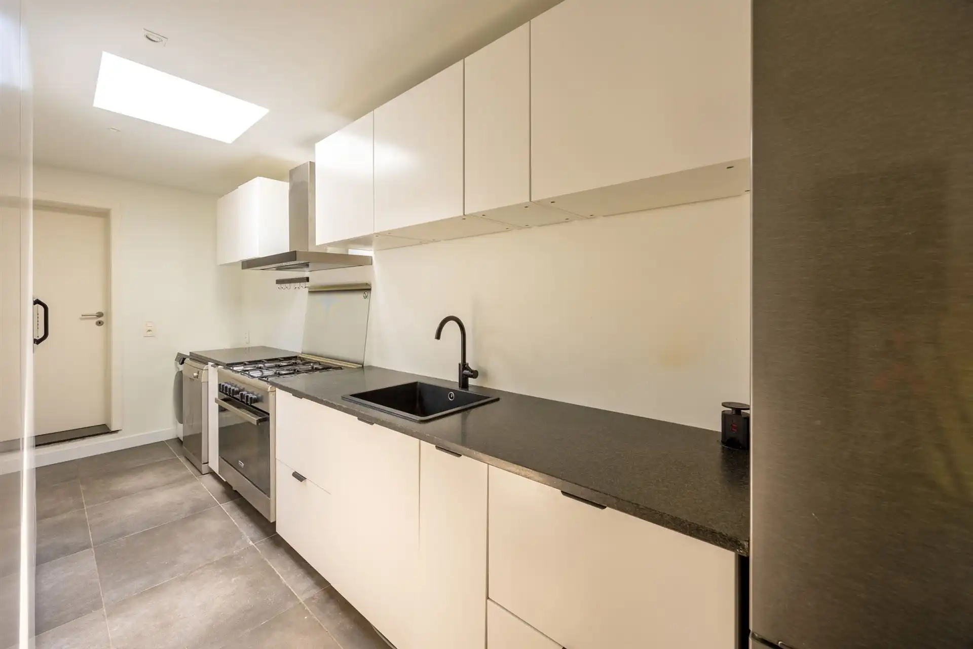 Lichtrijke, gerenoveerde woning in Boom foto 11