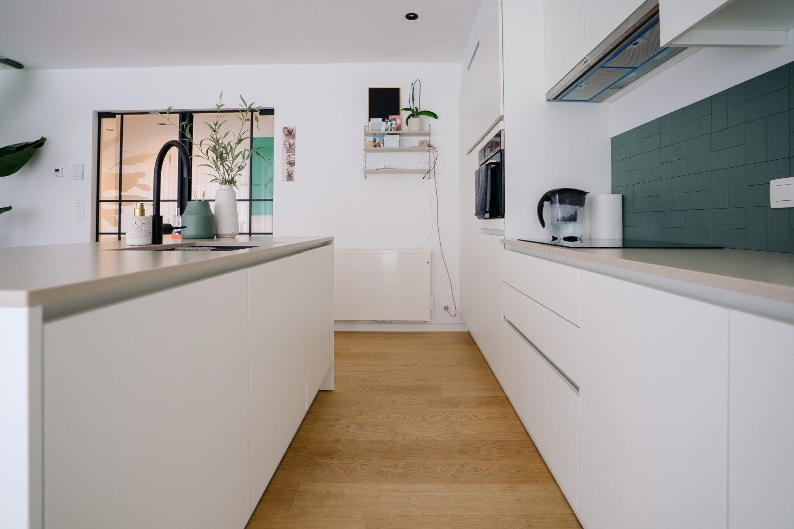 SCHITTEREND VERNIEUWD 3 SLPK APP MET TERRAS OP CENTRALE LIGGING foto 15