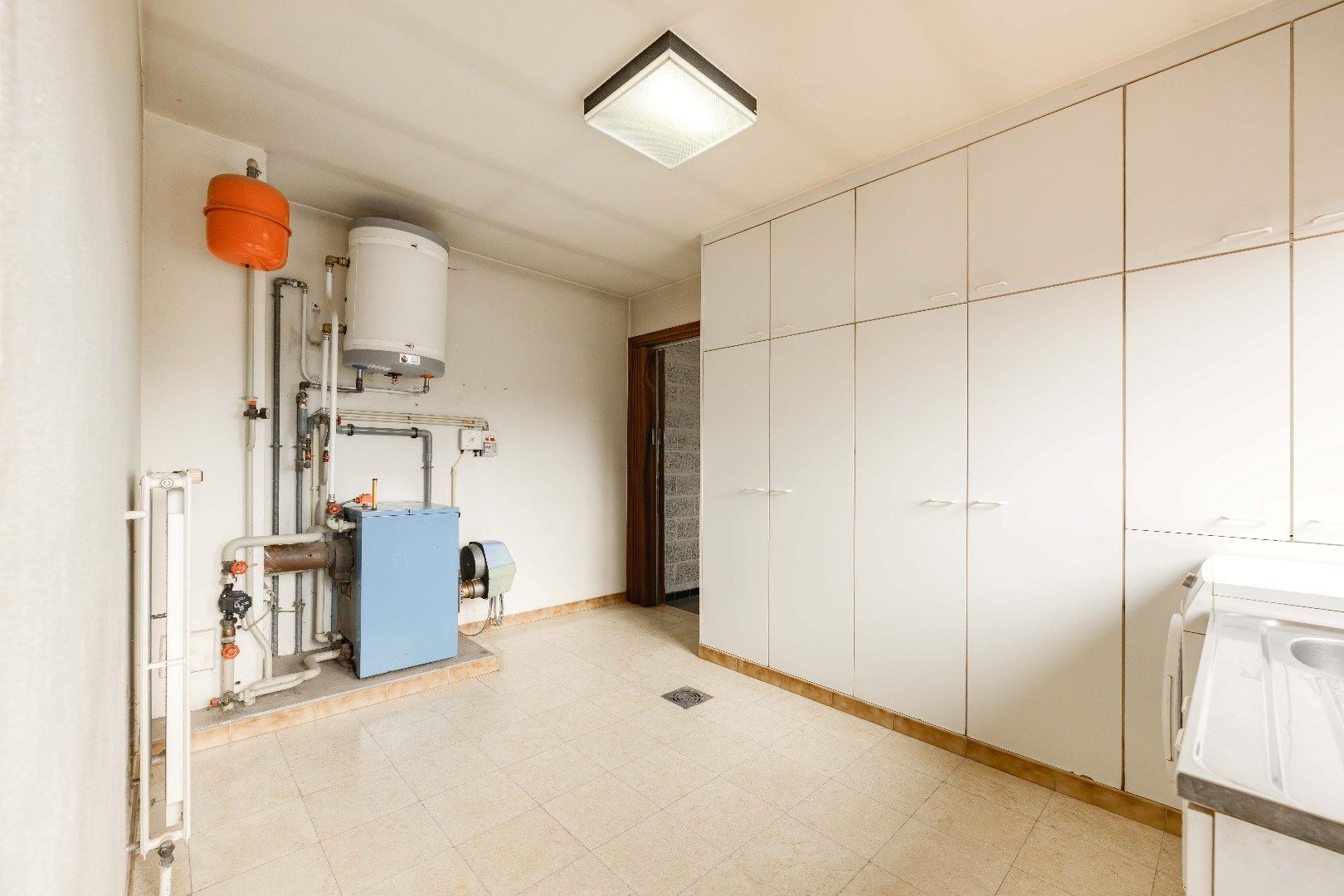 PERFECT GELEGEN ALLEENSTAANDE VILLA MET TUIN EN GARAGE OP 1.032 m² foto 16