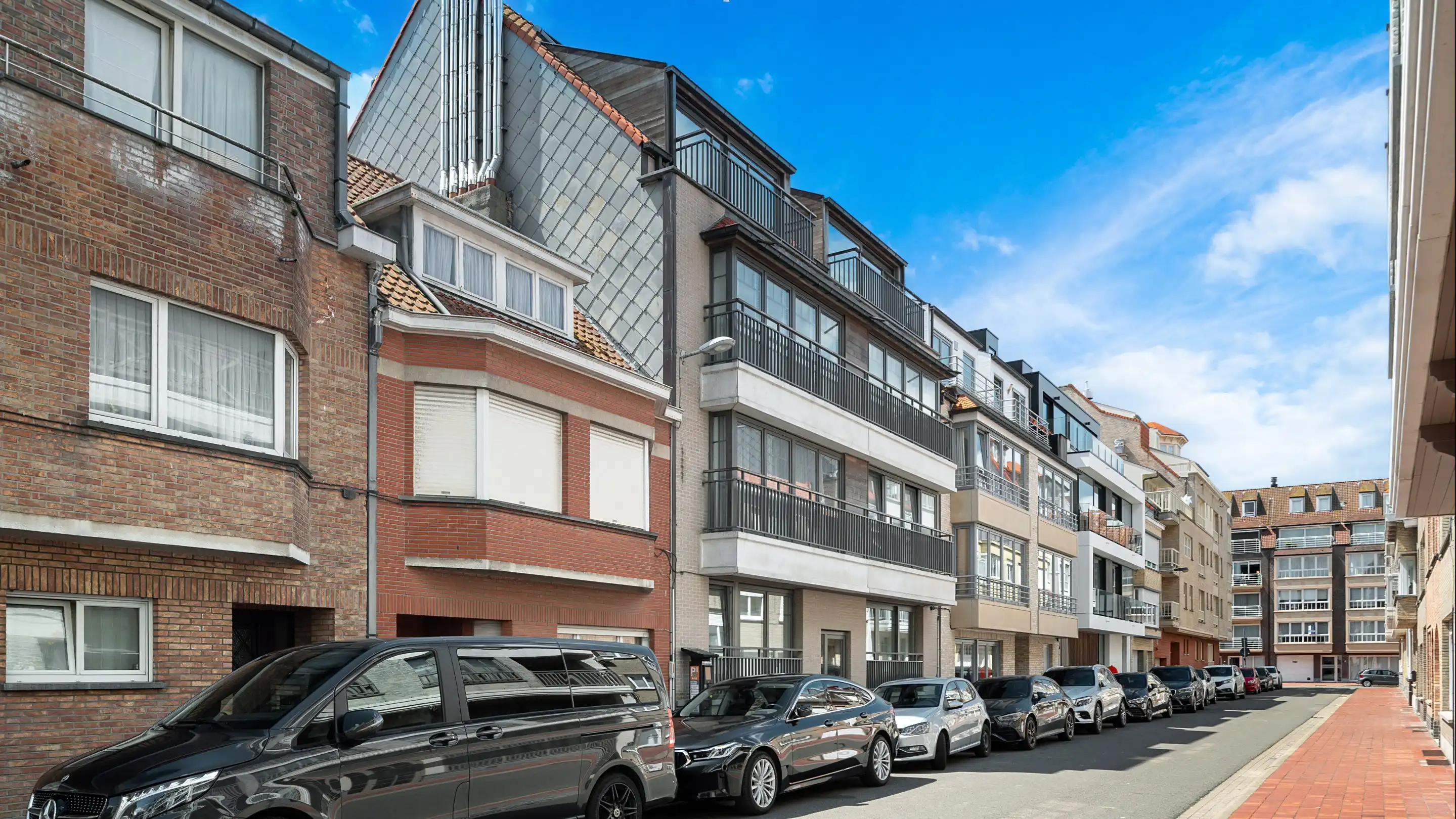 Zeer recent en mooi  duplex dakapp. in perfecte staat  met groot zuidgericht terras dichtbij de Lippenslaan. foto 28