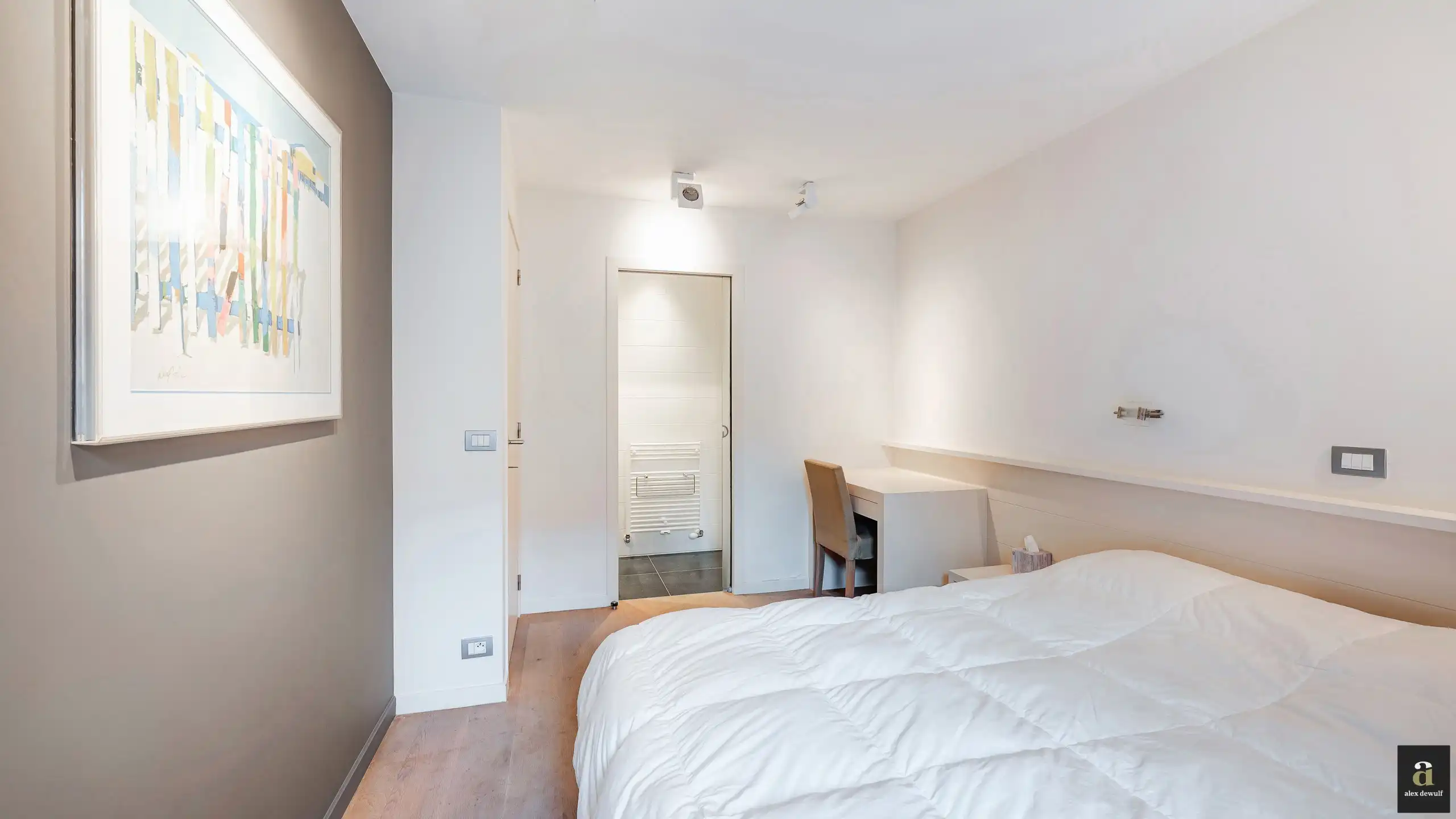 Aangenaam lichtrijk appartement met drie slaapkamers en westgericht terras. foto 21