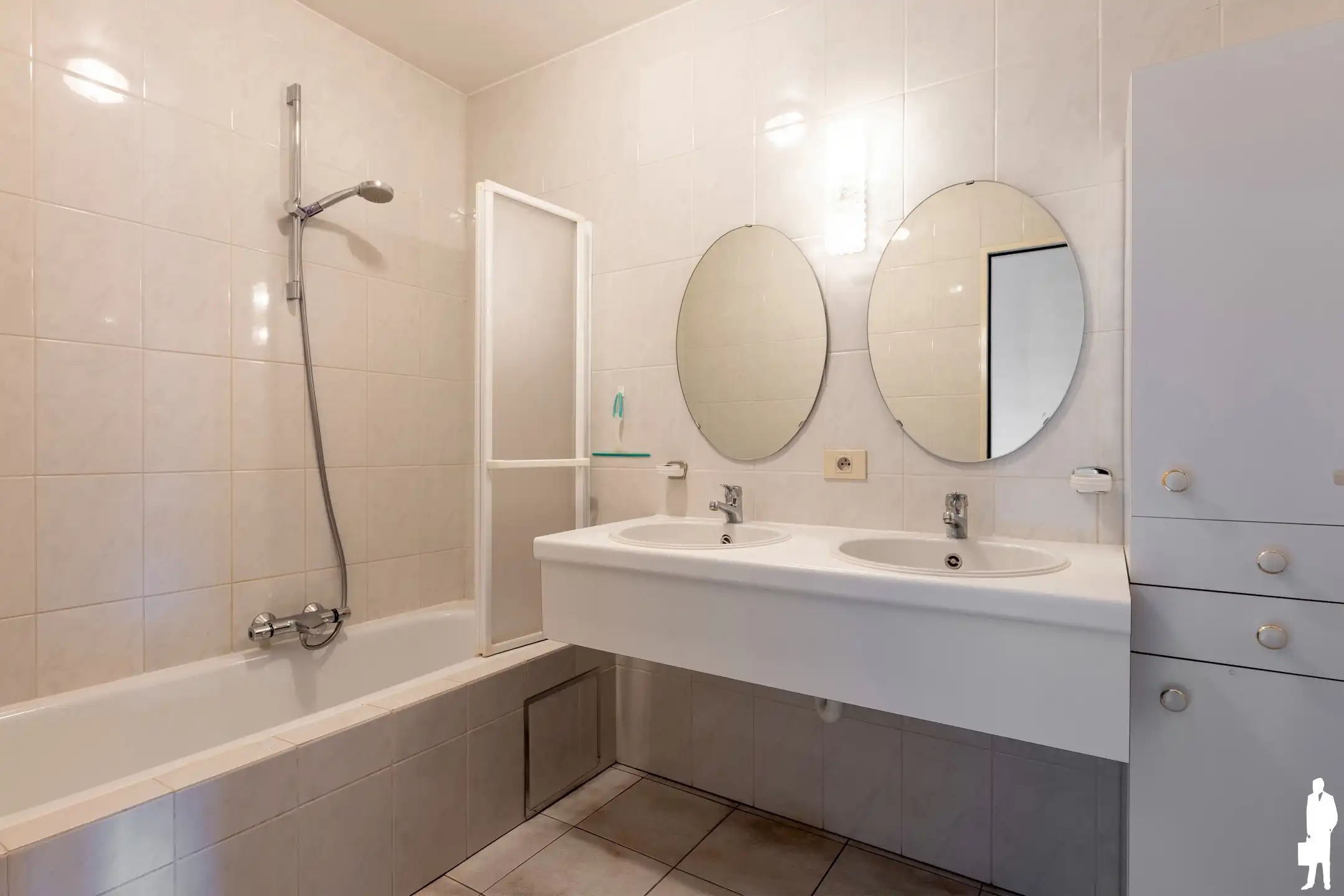 Appartement met 2 slaapkamers en ruim balkon te Sint-Job foto 11