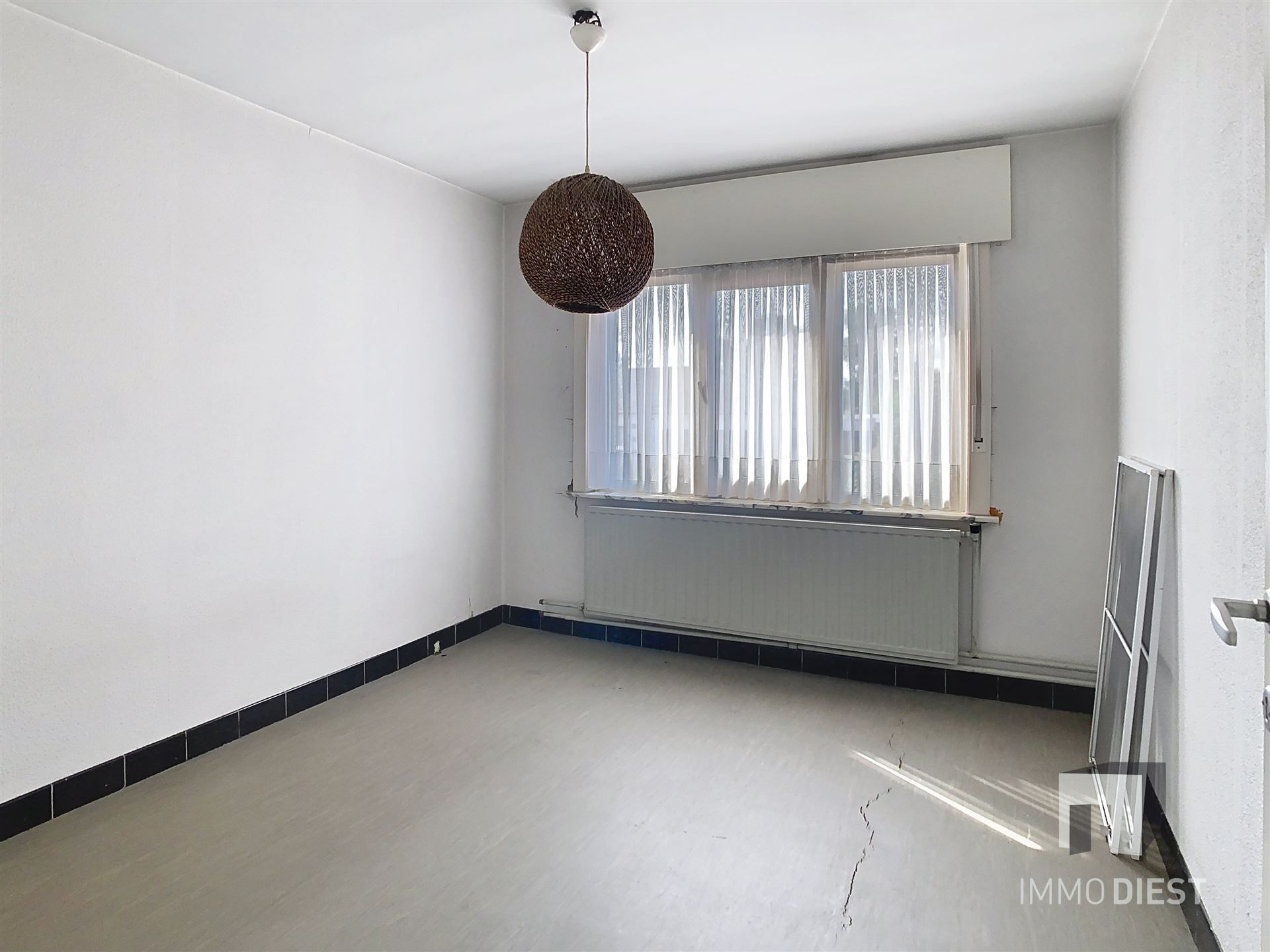 Te moderniseren gezinswoning met 3 slaapkamers op een ruim perceel van 13a 45ca. foto 22