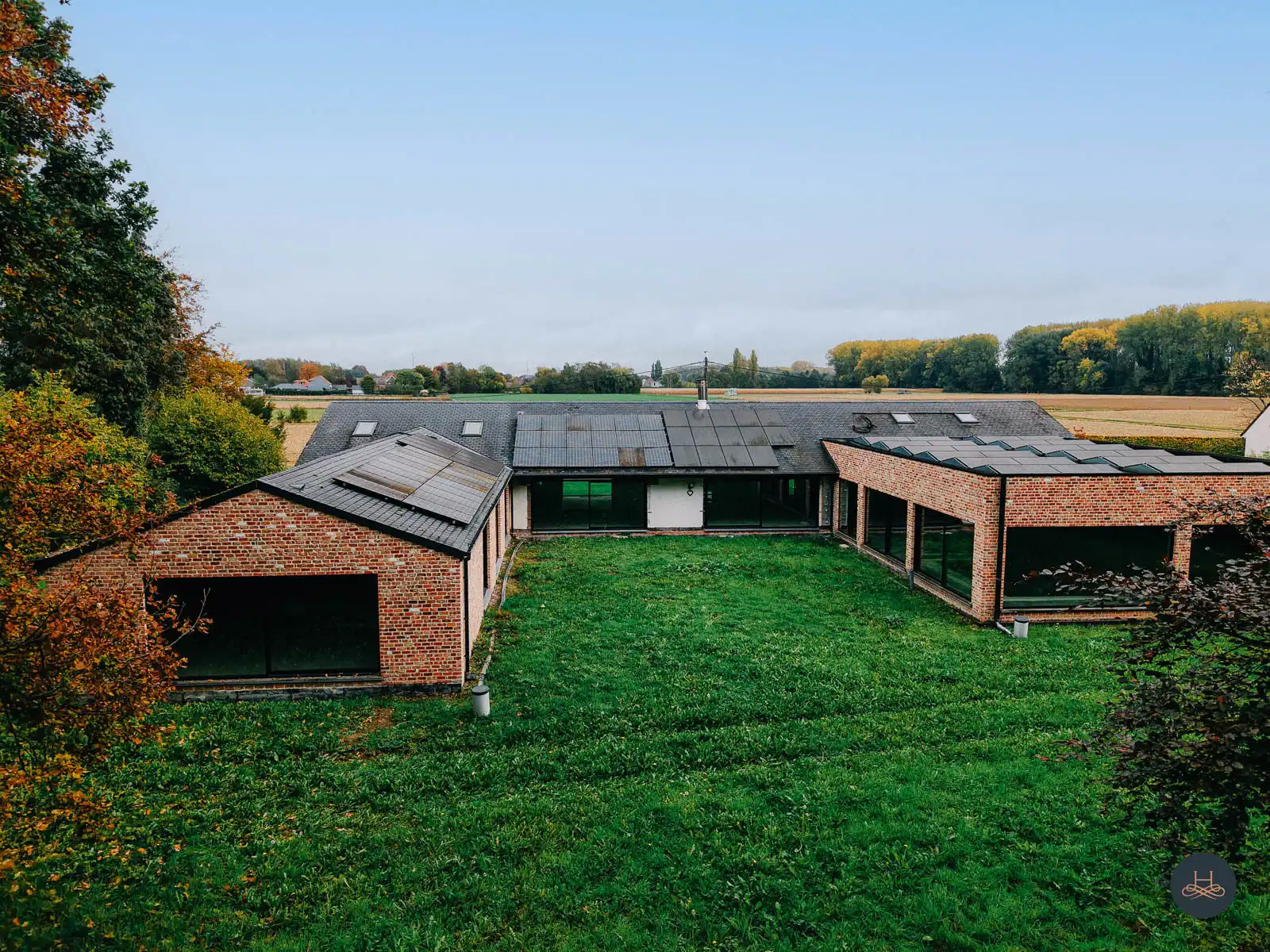 Luxevilla casco 716 m² met binnenzwembad en op toplocatie foto 3