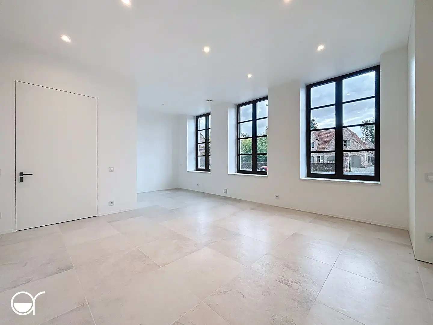 Luxueuze, energiezuinige woning met praktijkruimte/kantoor/hobbyruimte foto 4