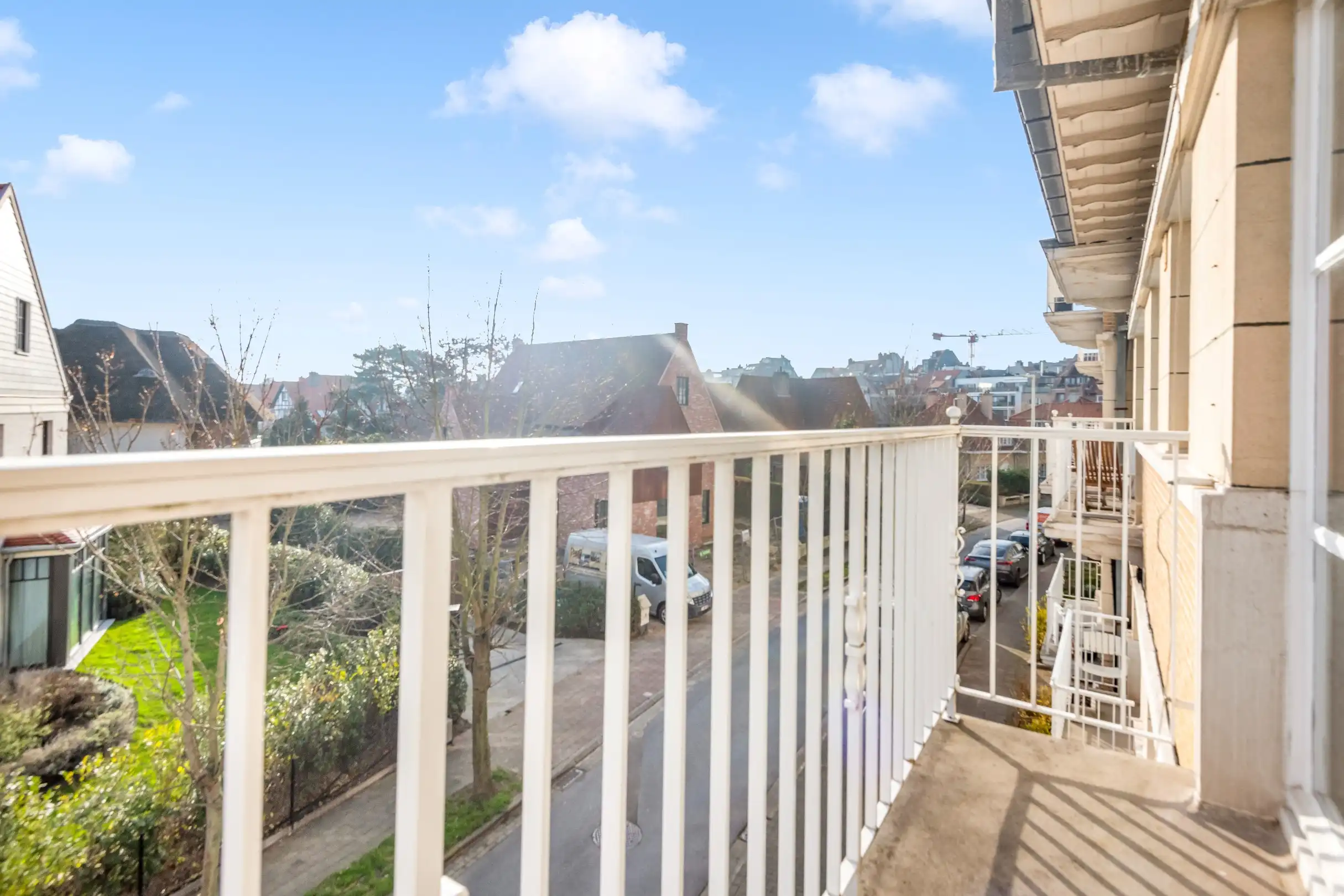 Zeer zonnige studio met open zicht, gelegen vlakbij de Zoutelaan en de Dumortierlaan. foto 7