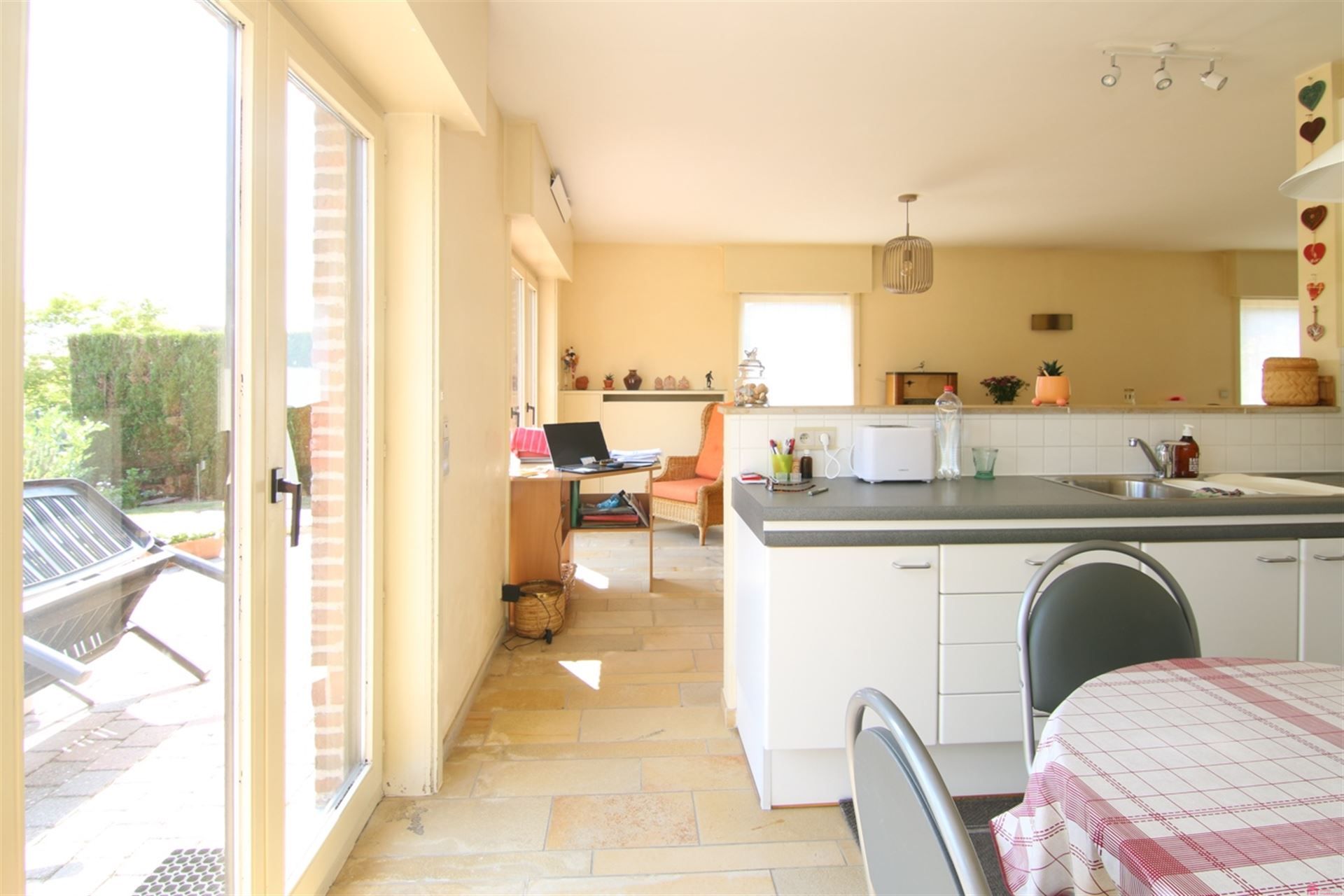 Woning met mooie zuidgerichte tuin foto 9