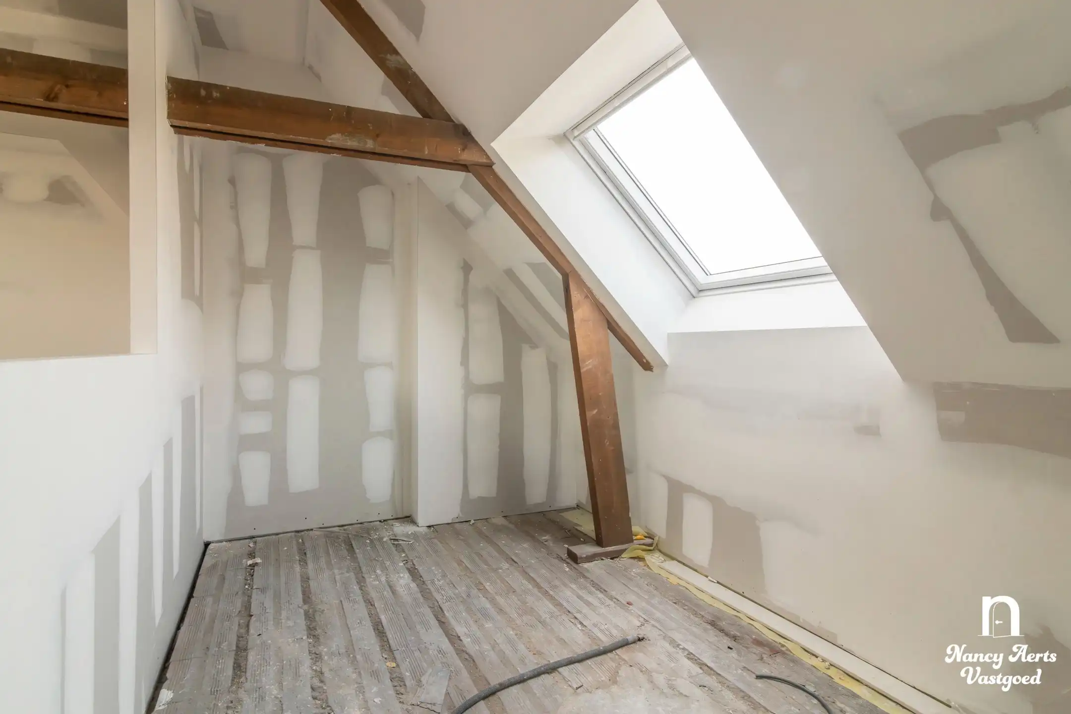 Gerenoveerde gezinswoning met ruimte voor eigen invulling foto 27