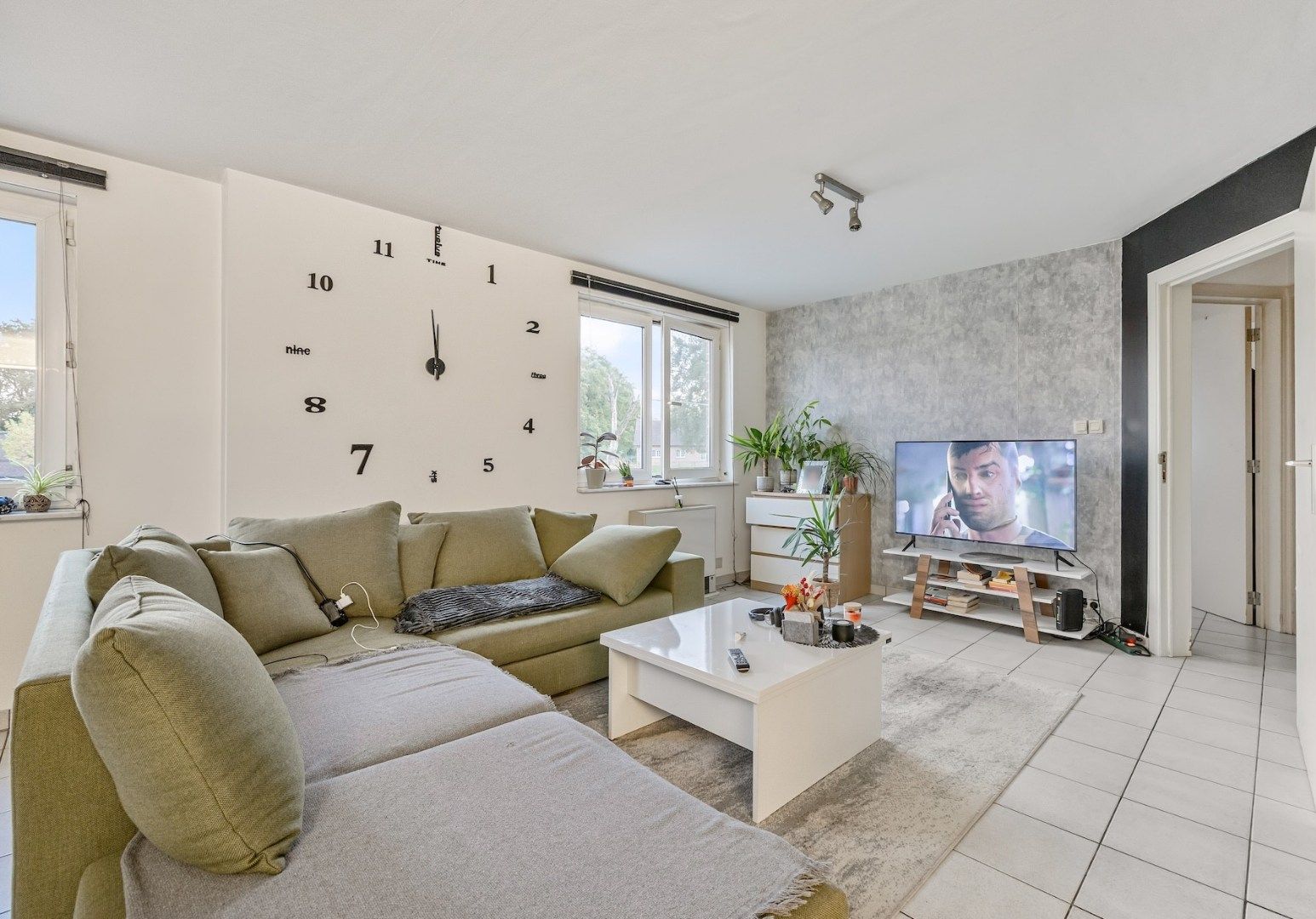Uitstekend gelegen BETAALBAAR appartement te Lummen MET GARAGE foto {{pictureIndex}}
