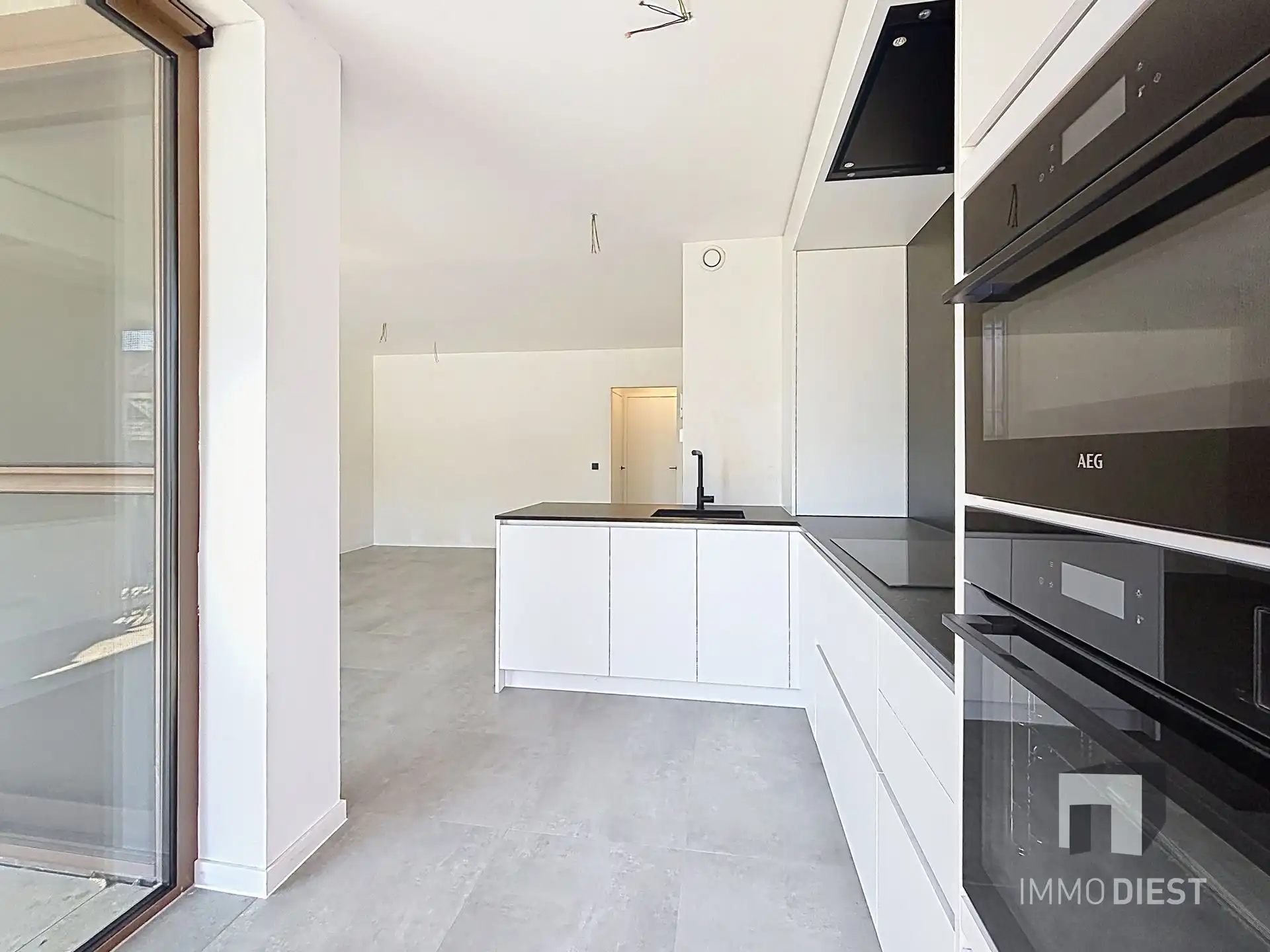 Gelijkvloers appartement met 2 slaapkamers. foto 5