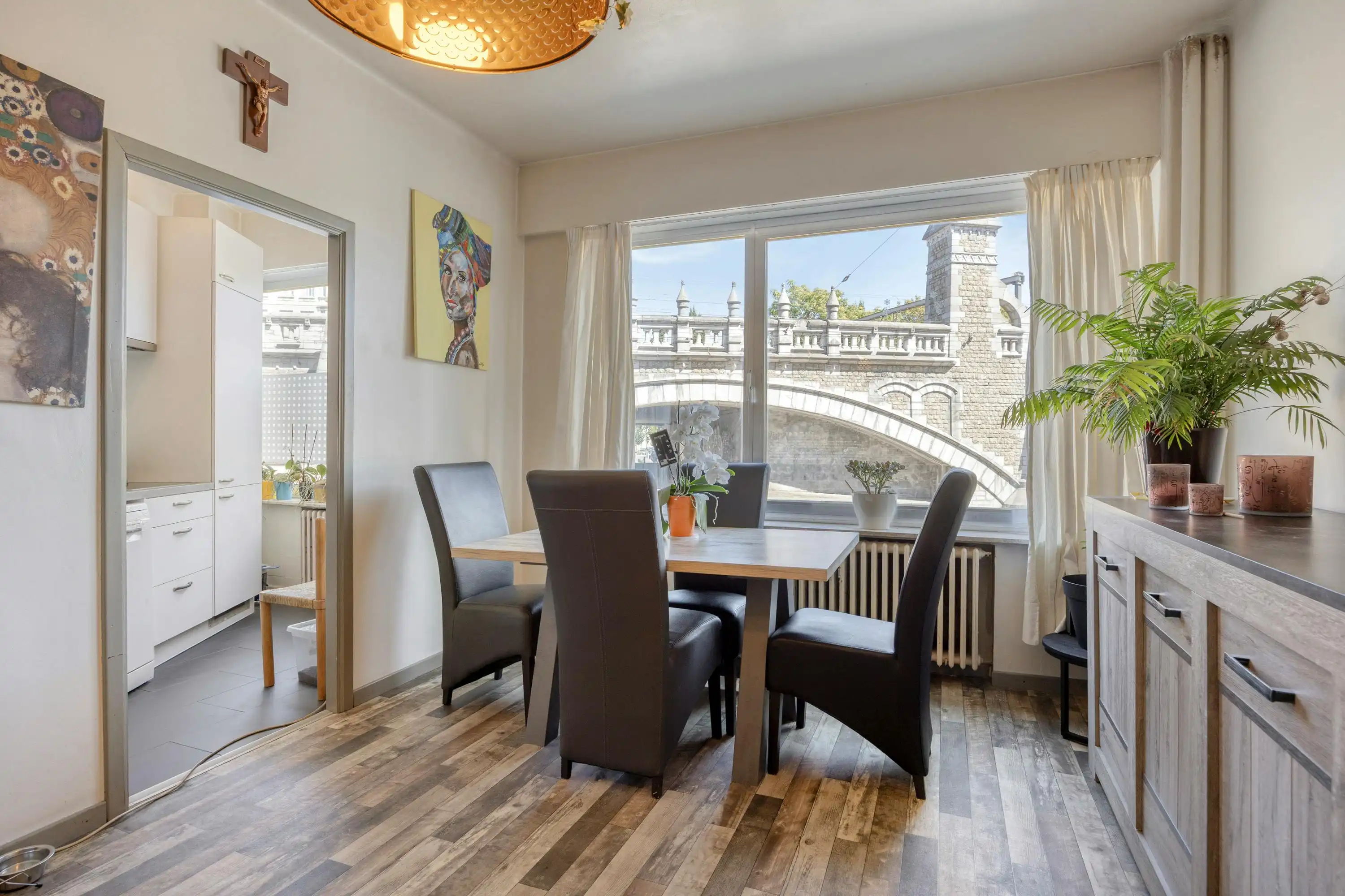 Instapklaar eenslaapkamer appartement te koop in Antwerpen foto 2