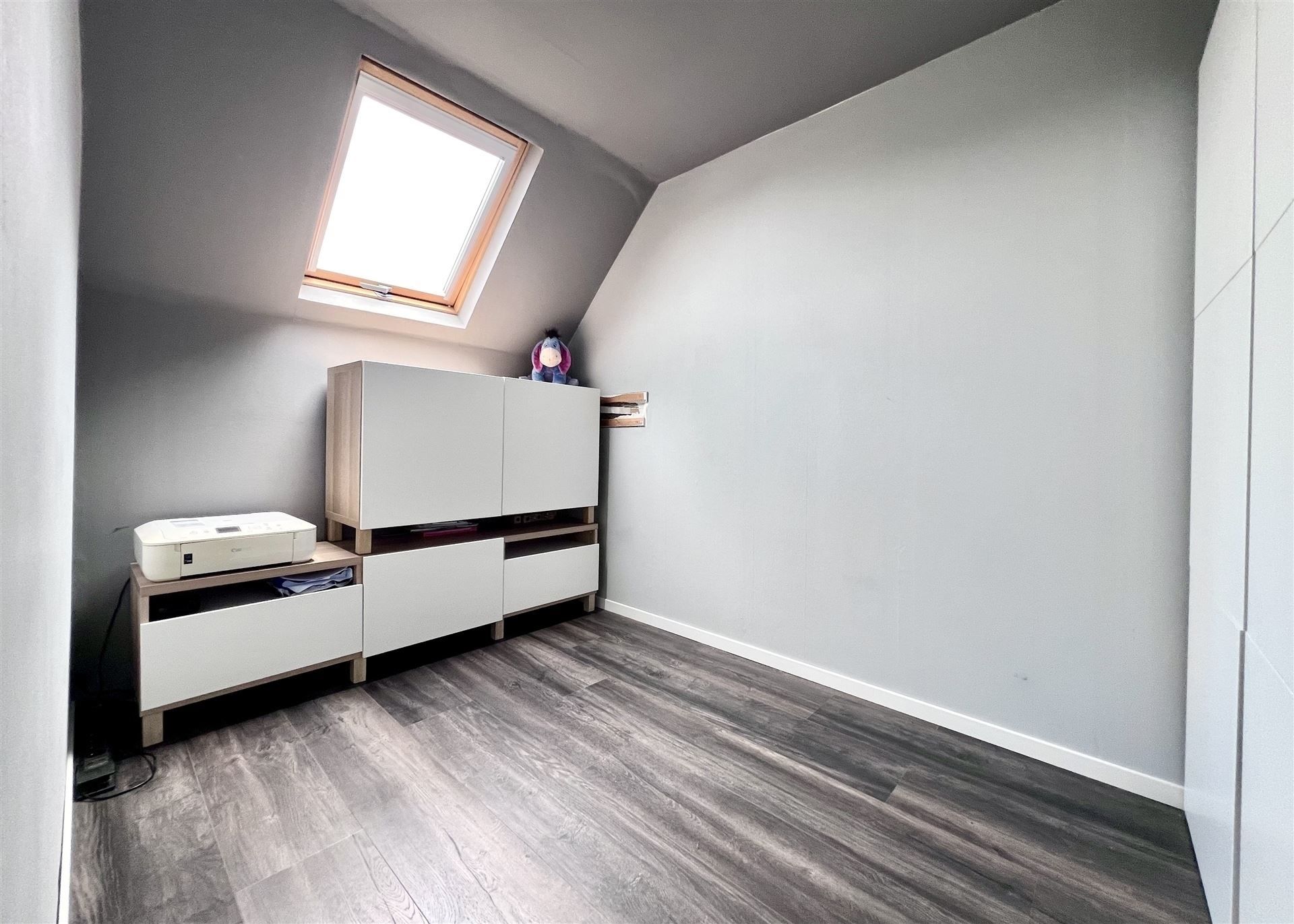 Charmante woning met tuin, garage en 2 staanplaatsen foto 13