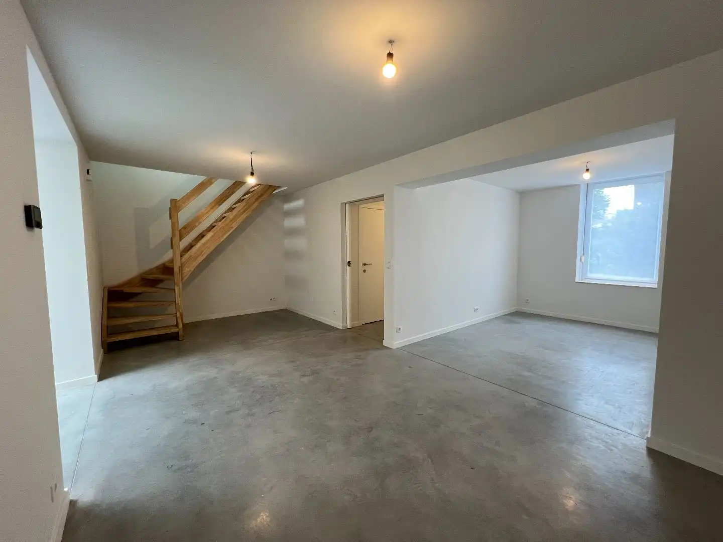 Gezellige woning met 3 slaapkamers en ruime tuin te Nieuwkerke foto 3