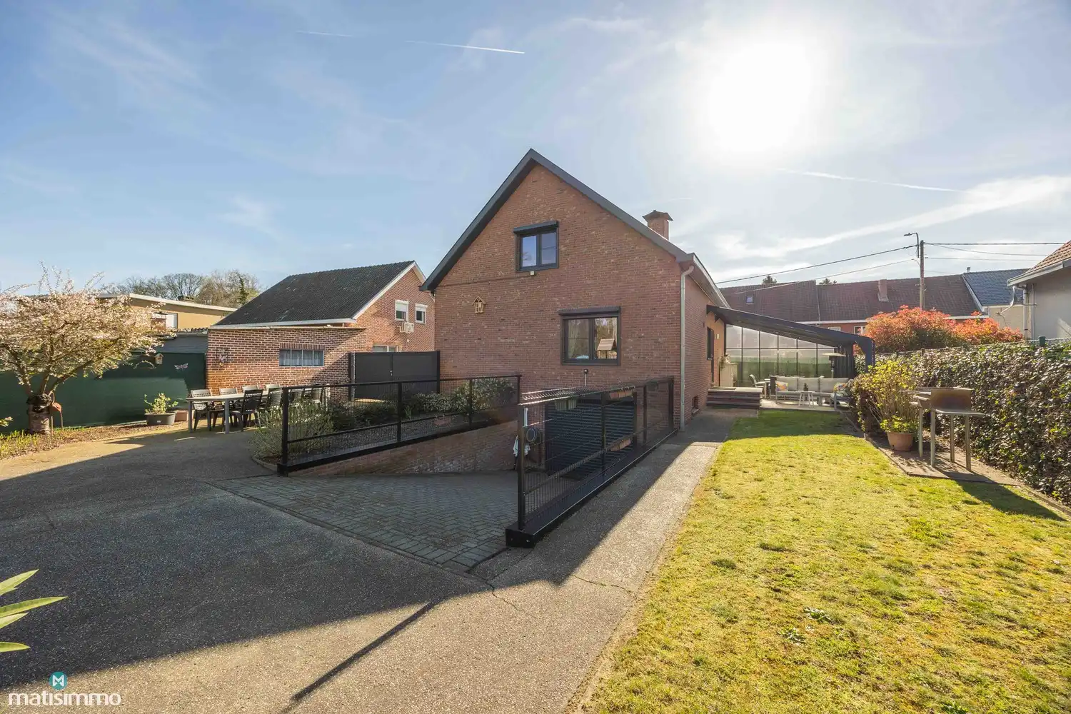 RUIME WONING MET 4 SLAAPKAMERS GELEGEN OP EEN RUSTIGE DOCH CENTRALE LOCATIE TE GENK foto 26