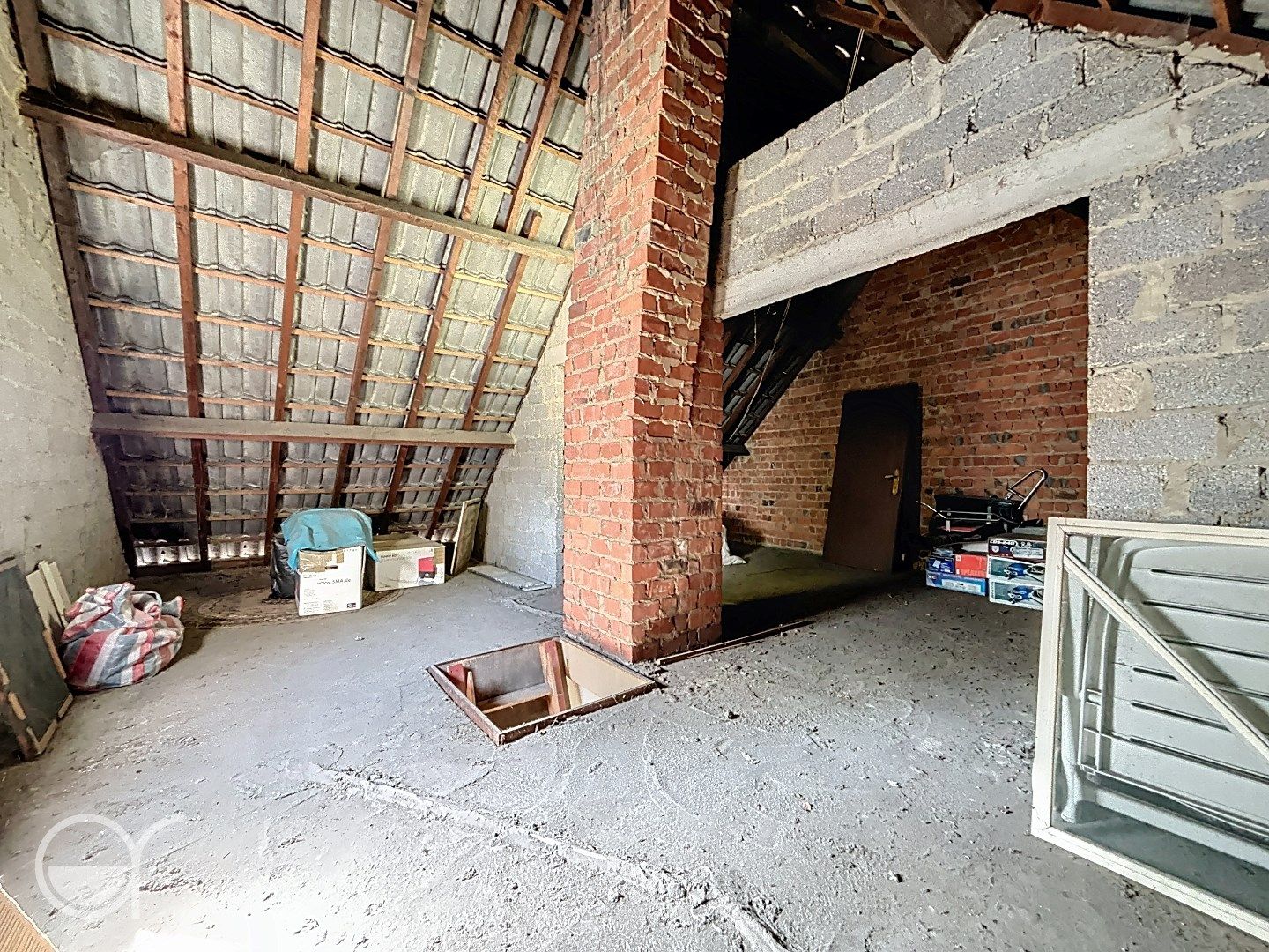 Te renoveren halfopen bebouwing met garage in Wondelgem foto 19