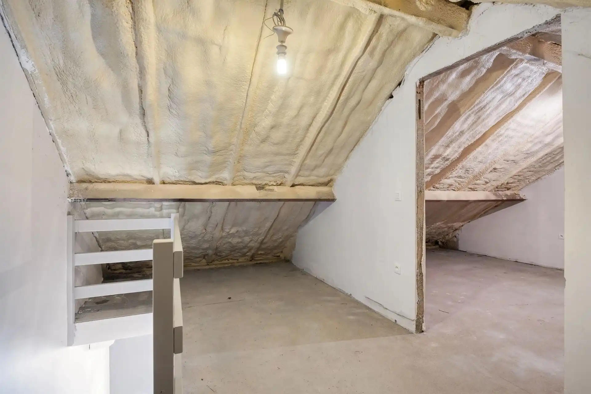 Instapklare woning met 2/3 slpk's in doodlopende straat! foto 16