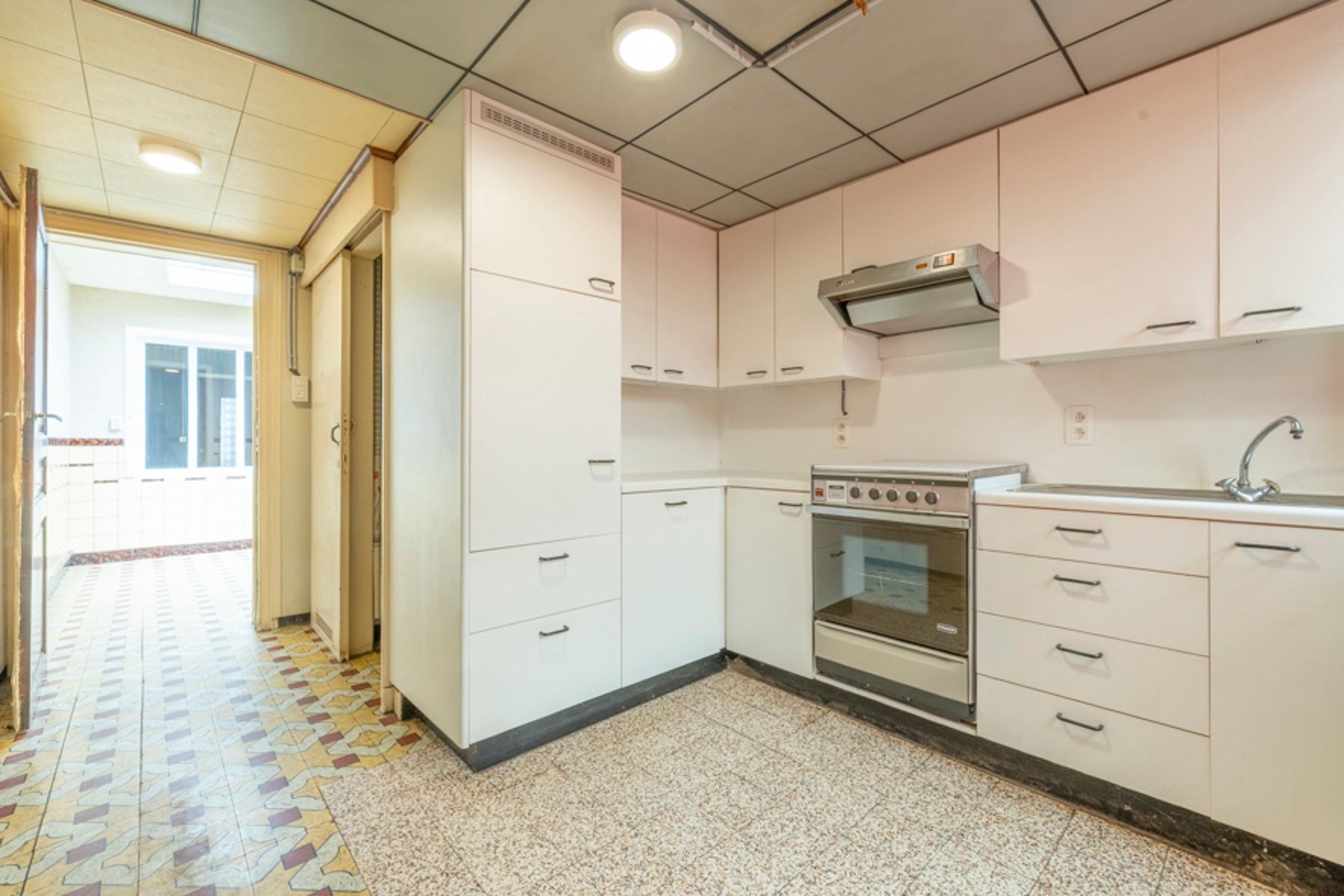 Rijwoning met tuin in het centrum van Sint-Maria-Oudenhove foto 9